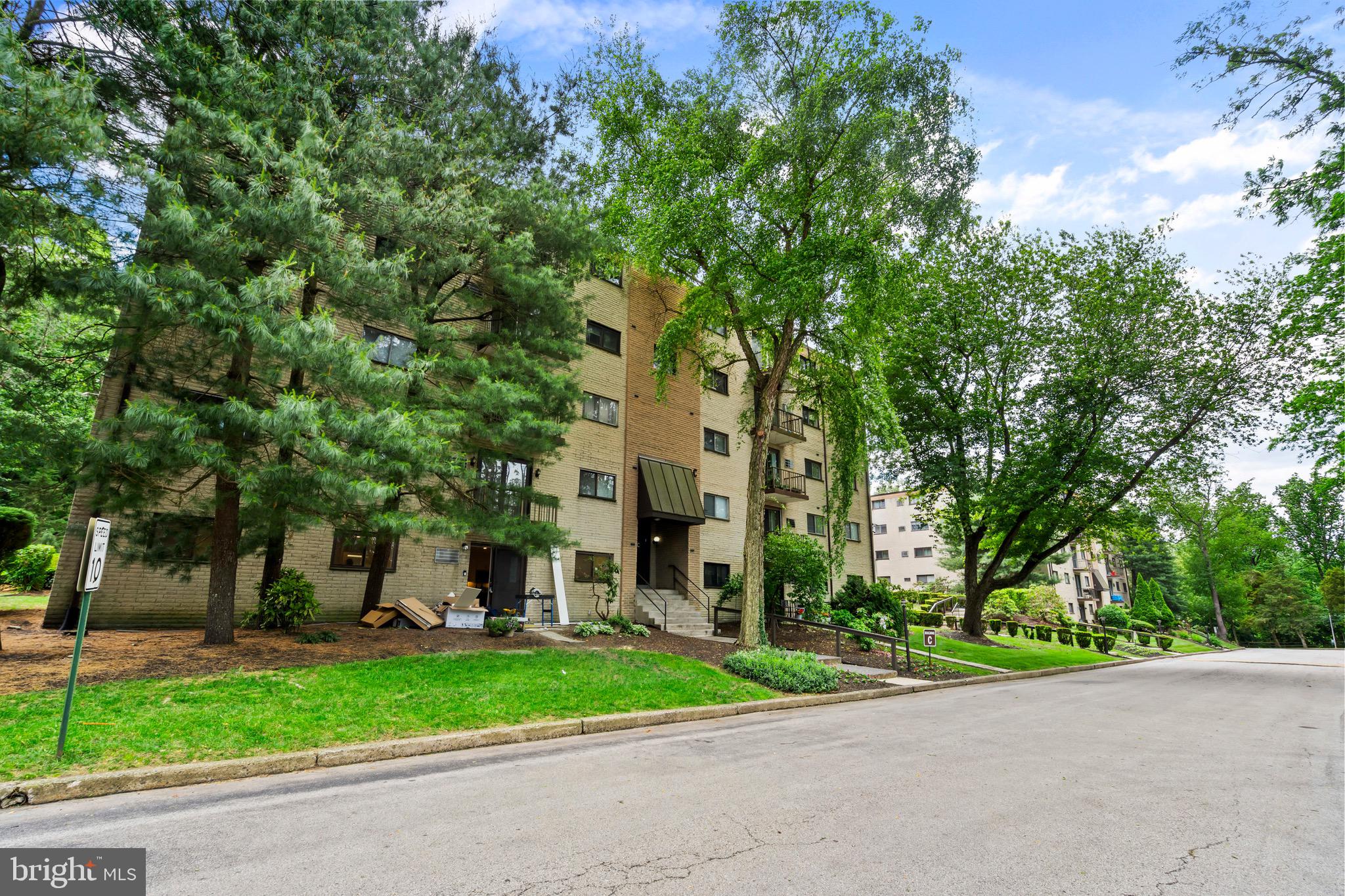 HAVERFORD HILL - Residential