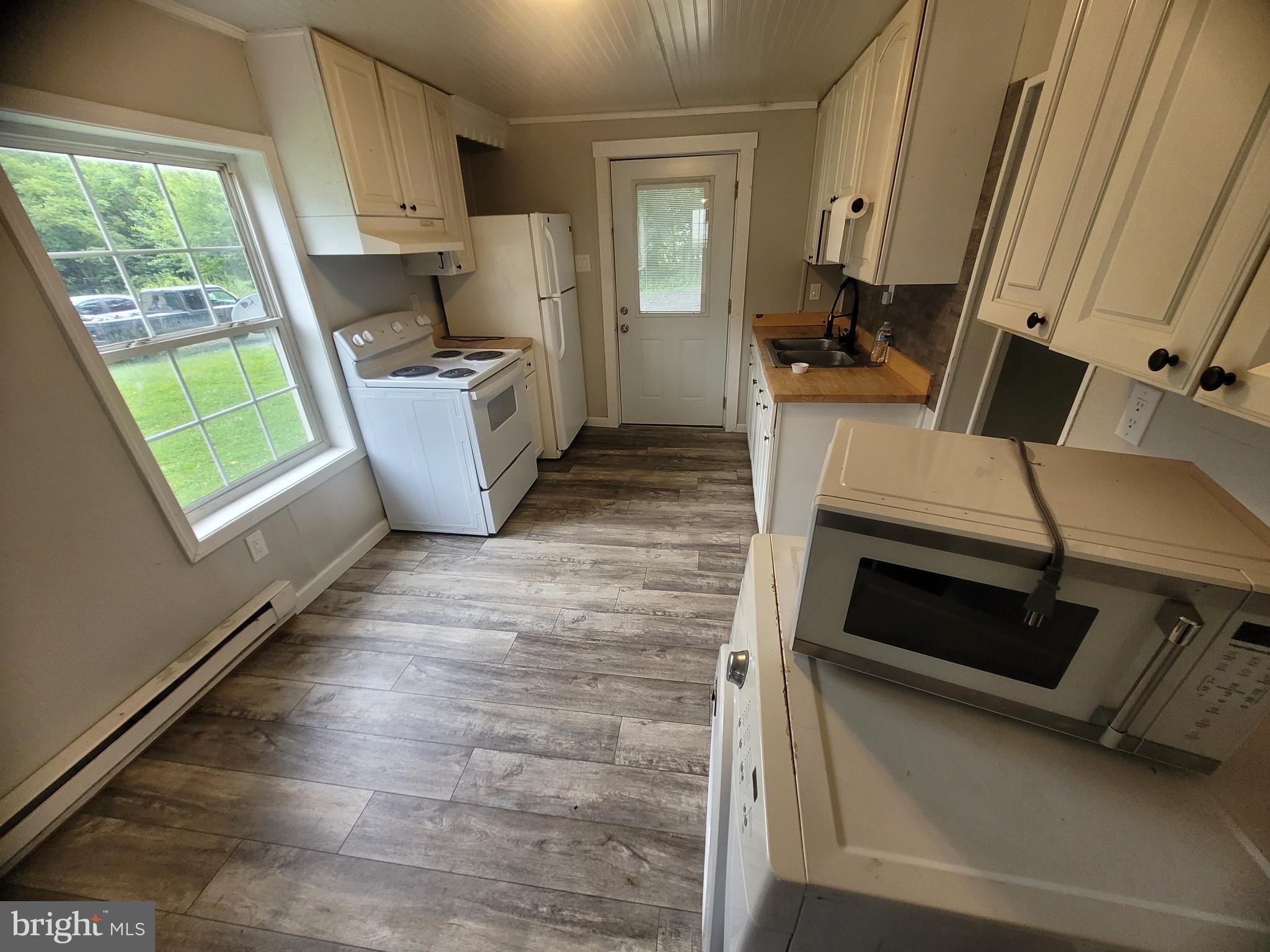 CRESAPTOWN - Residential