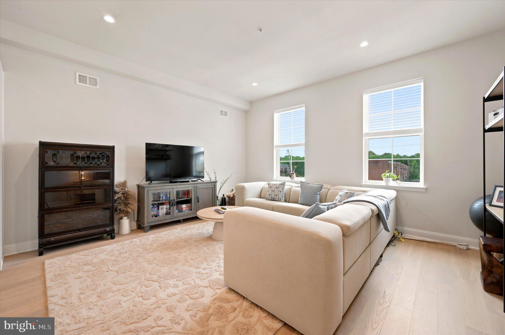 WYNNEFIELD HEIGHTS - Residential