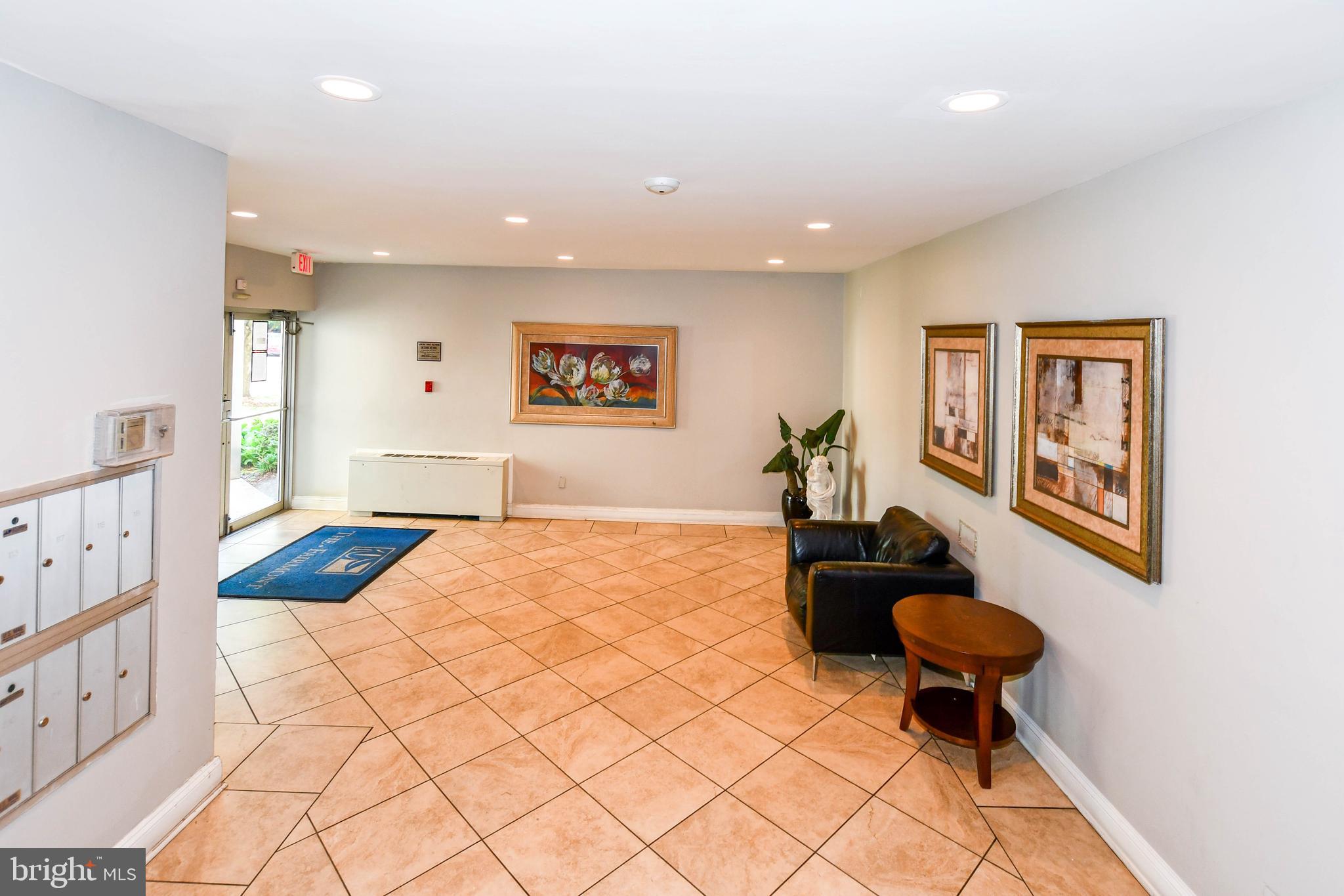 FAIRMOUNT - Residential