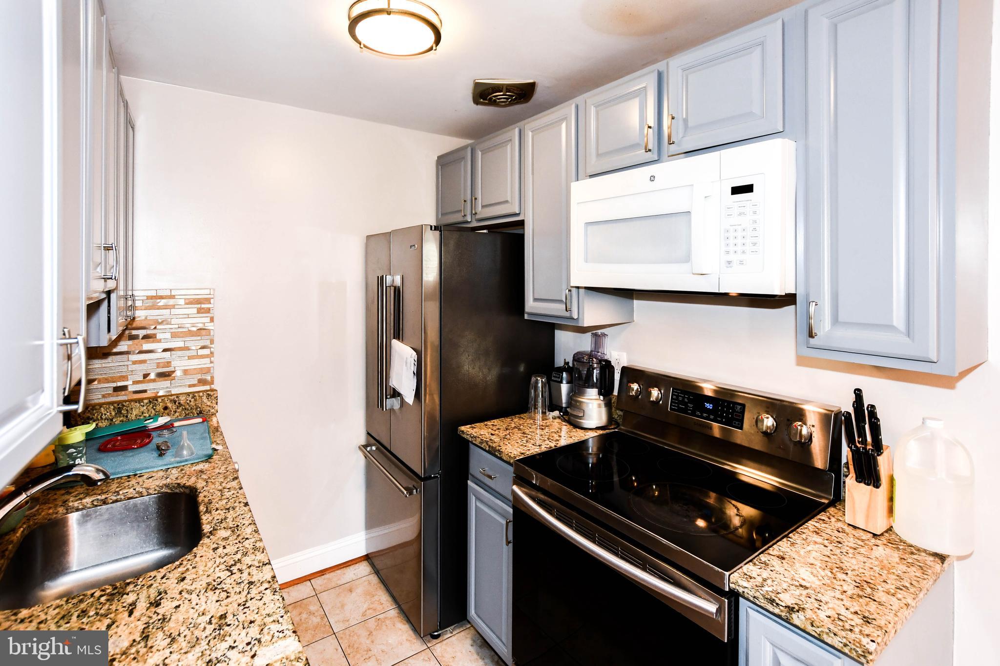 FAIRMOUNT - Residential