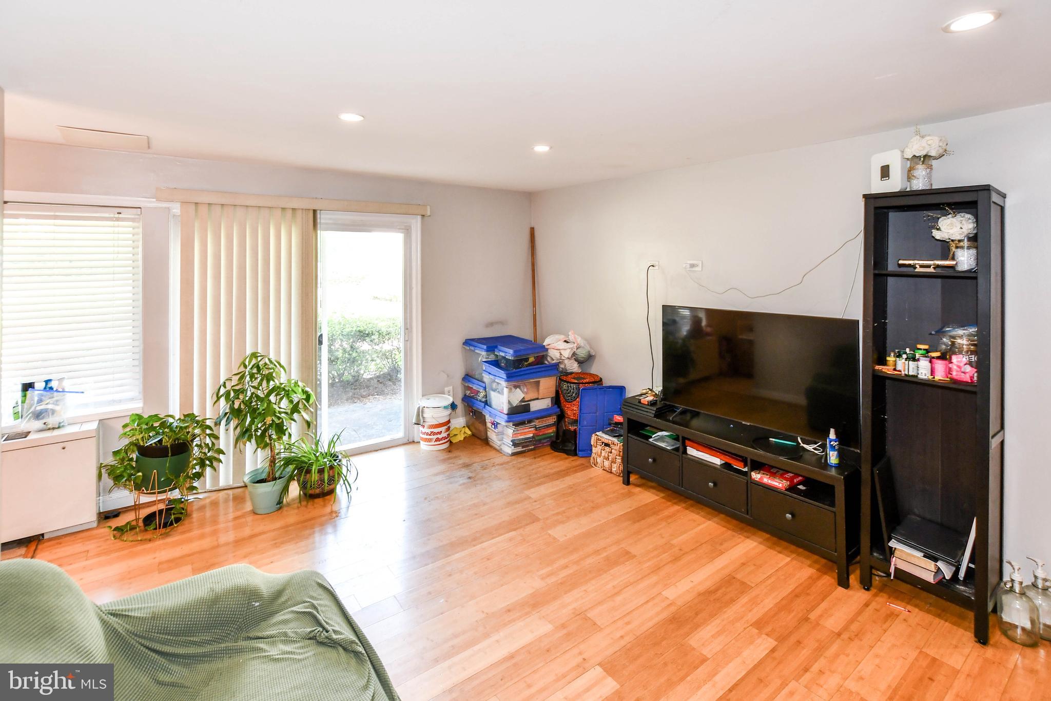 FAIRMOUNT - Residential