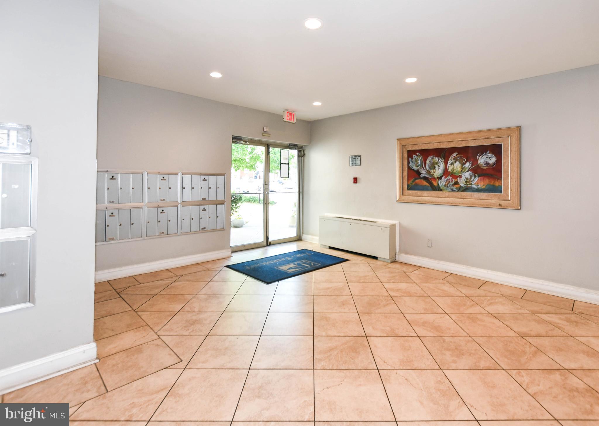 FAIRMOUNT - Residential