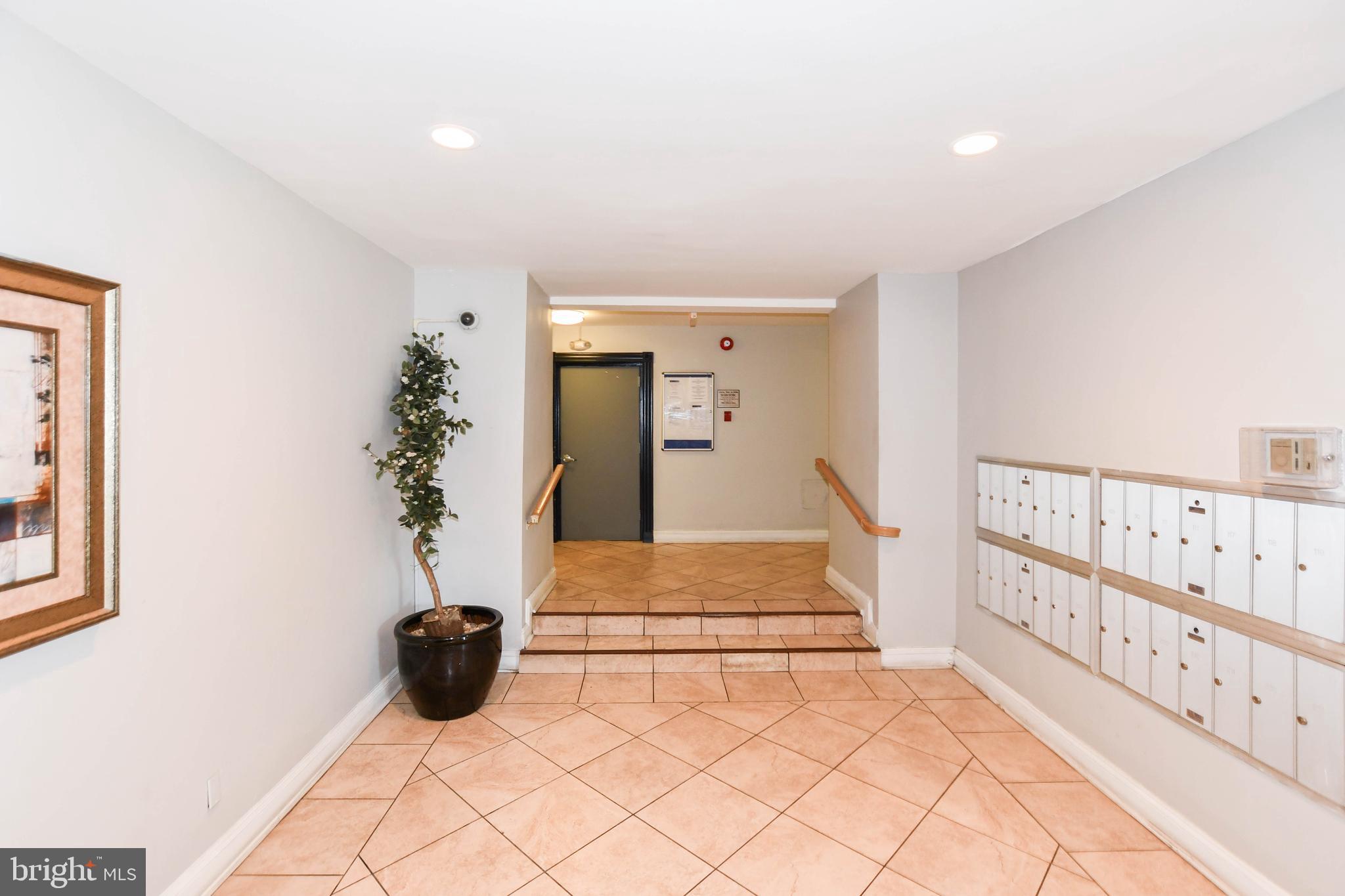 FAIRMOUNT - Residential