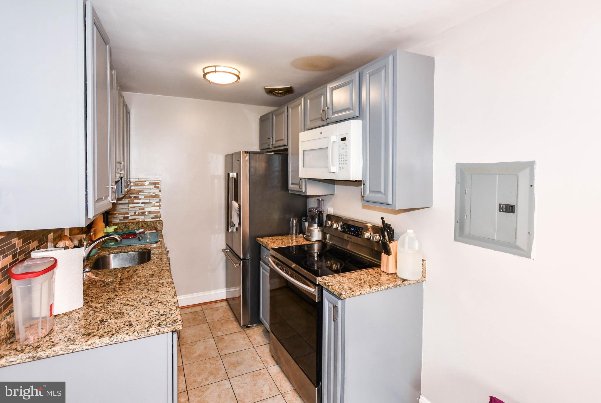 FAIRMOUNT - Residential