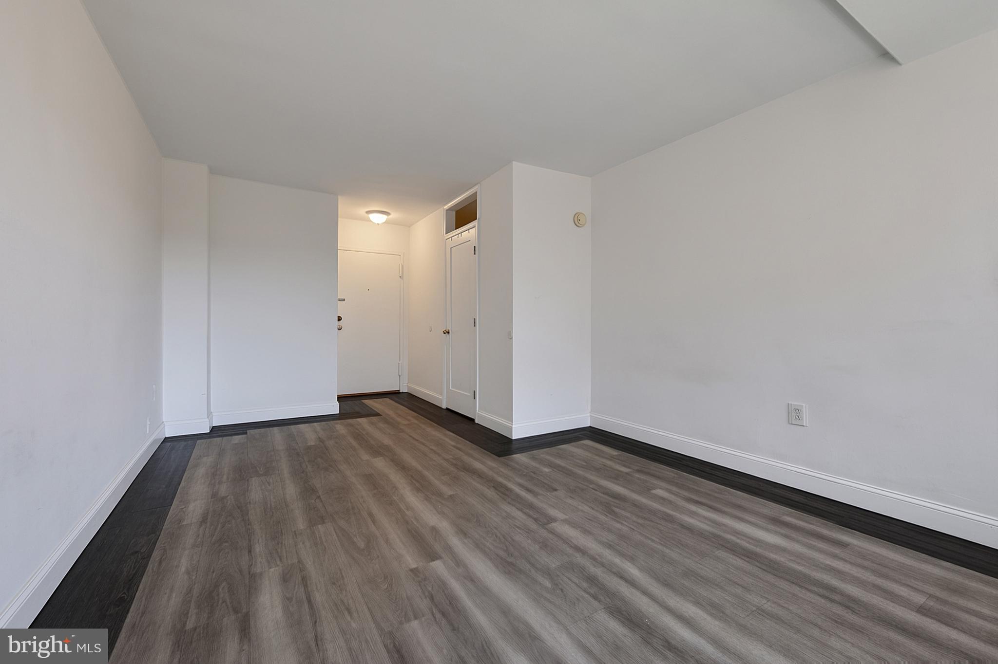 RIVER PLACE - Residential