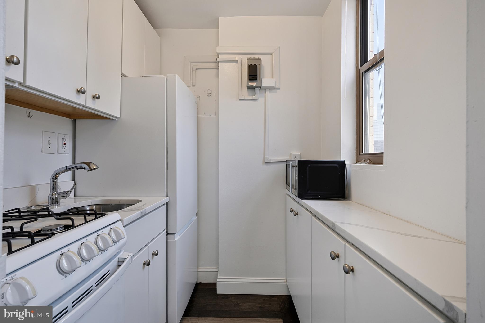 RIVER PLACE - Residential
