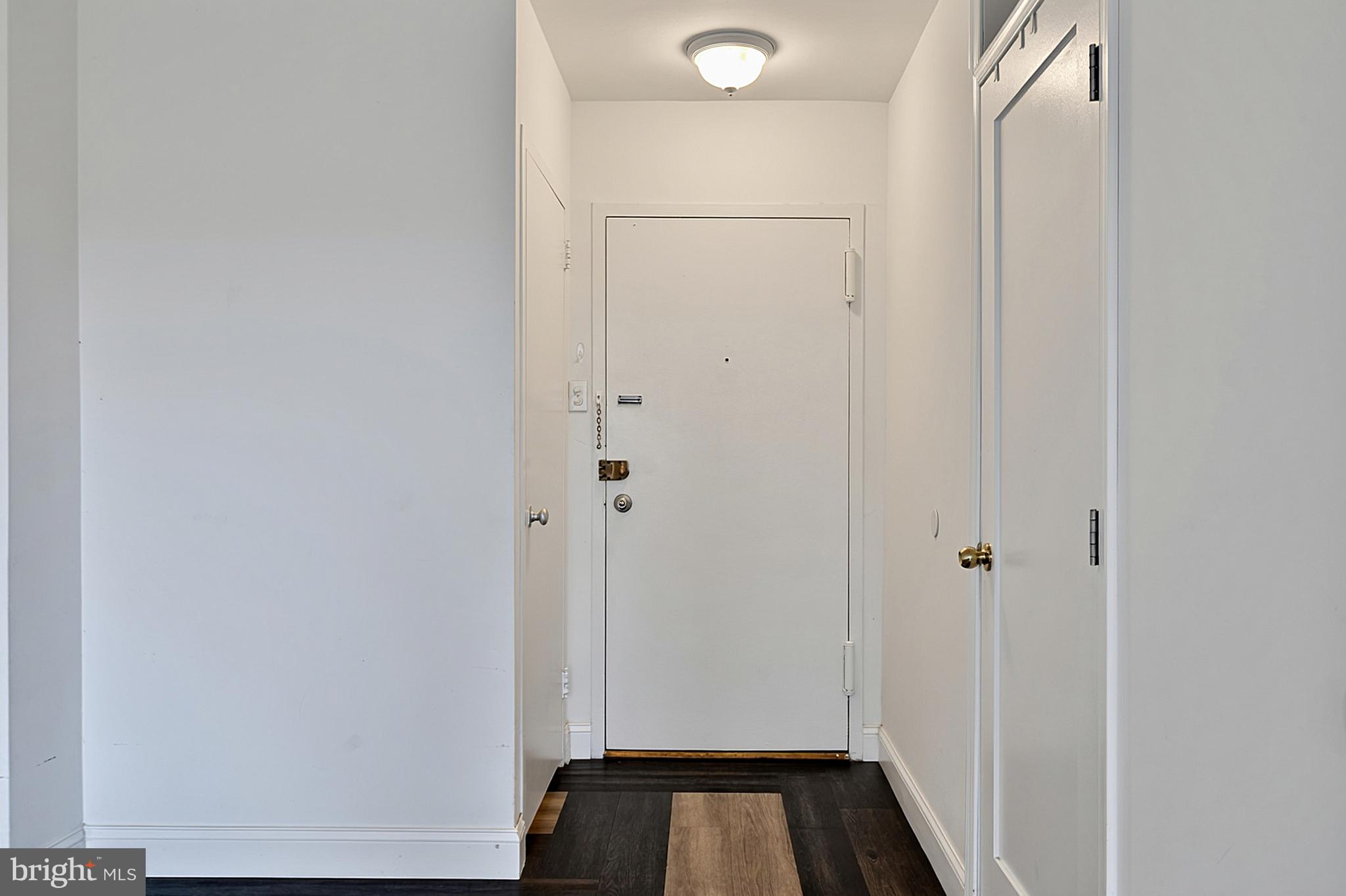 RIVER PLACE - Residential