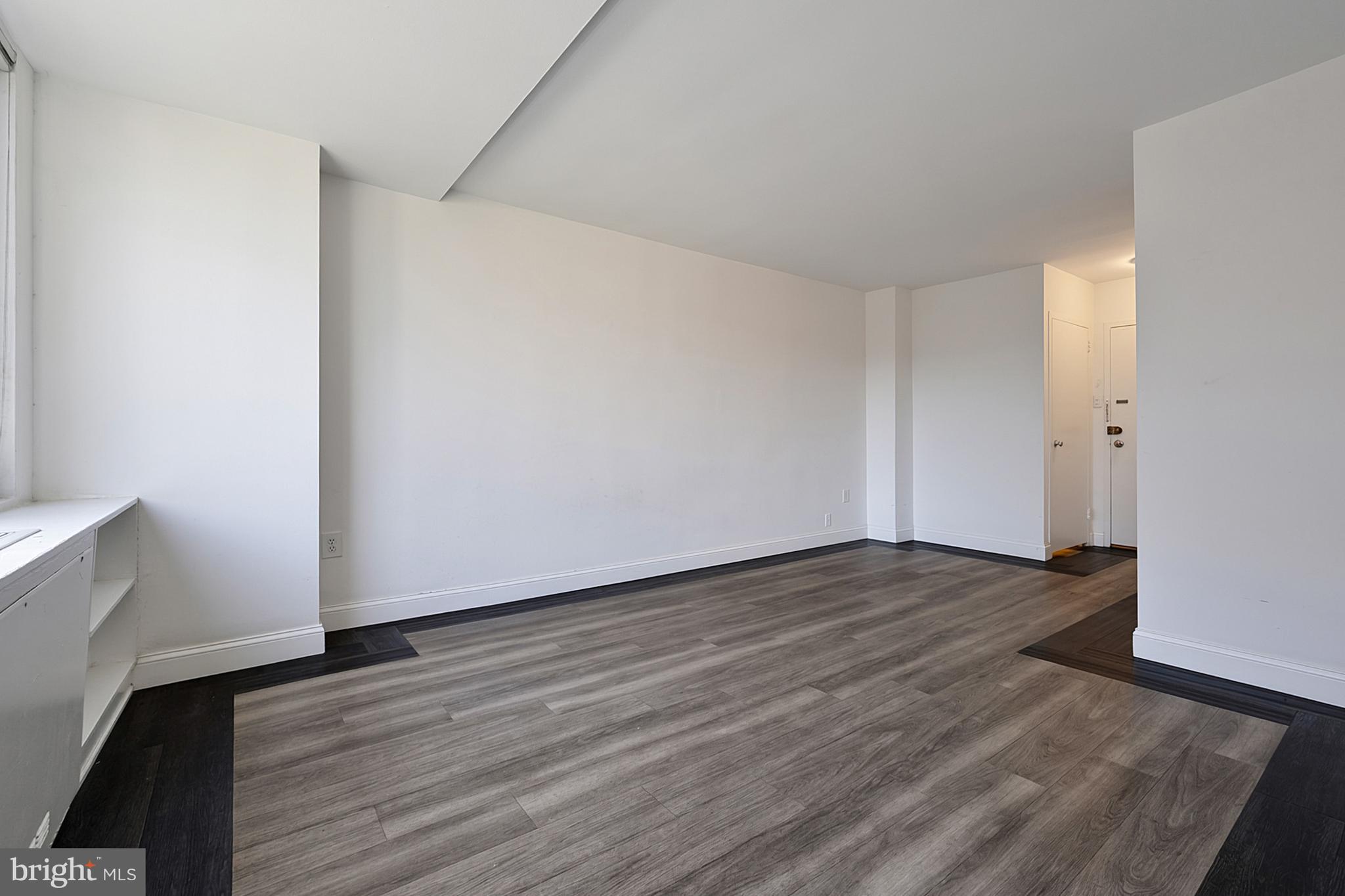 RIVER PLACE - Residential