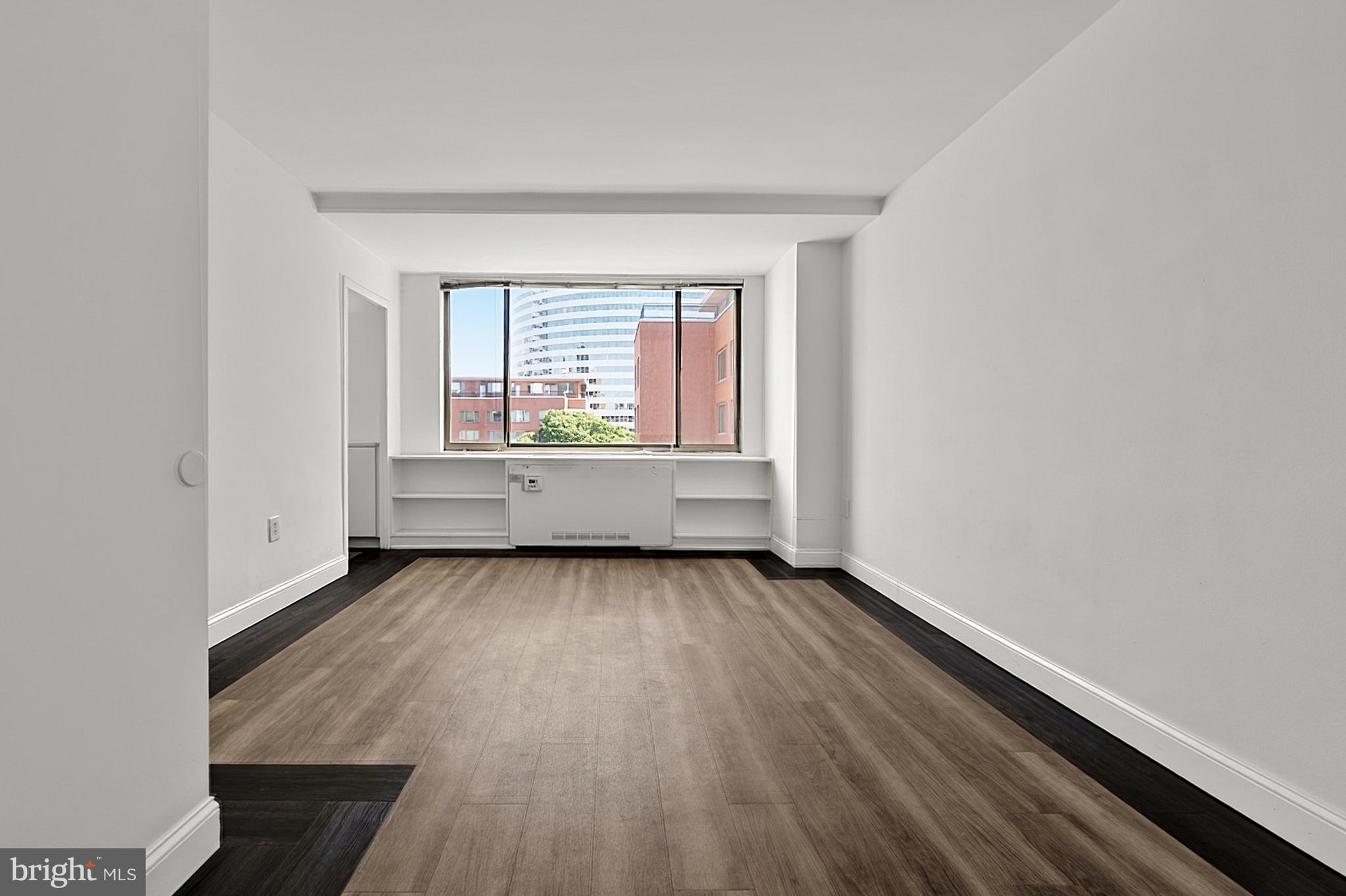 RIVER PLACE - Residential