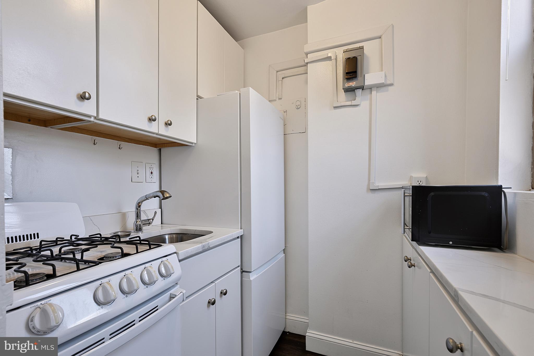 RIVER PLACE - Residential