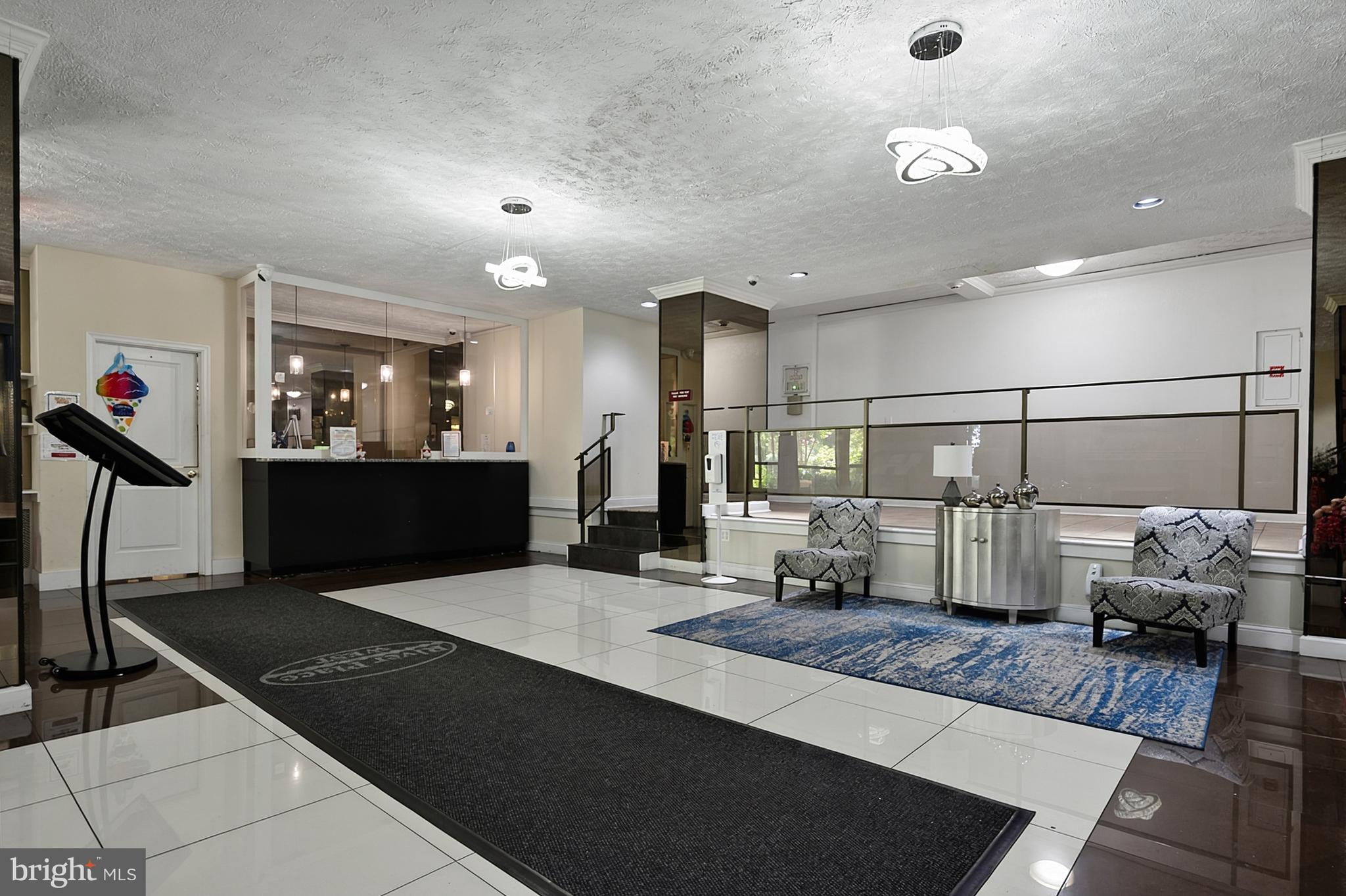 RIVER PLACE - Residential