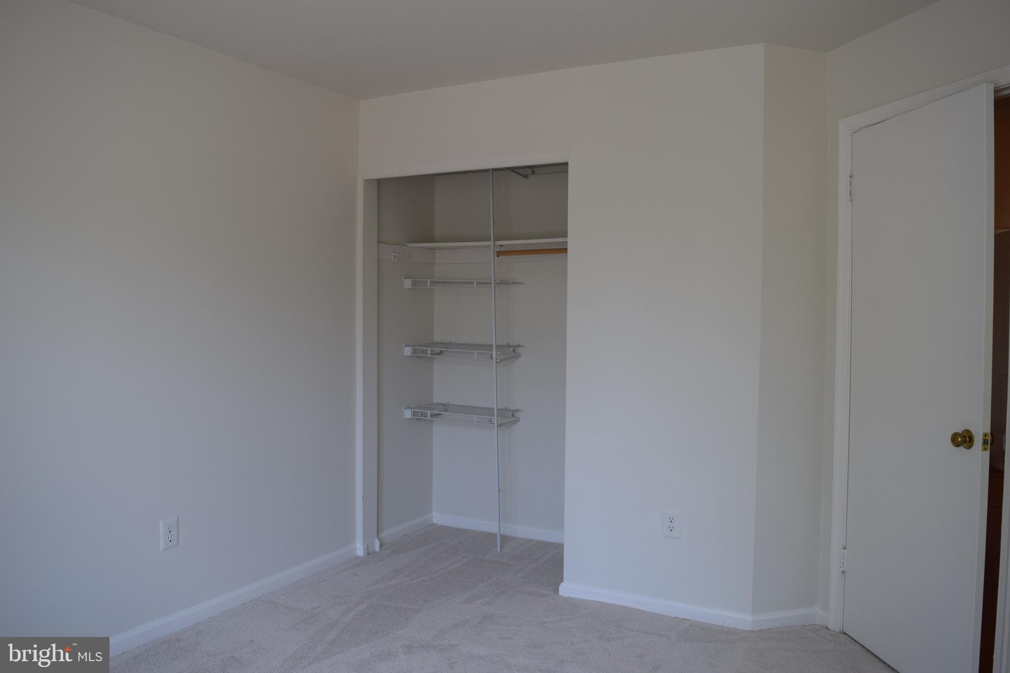 CLUSTERS AT WOODLAWN - Residential Lease