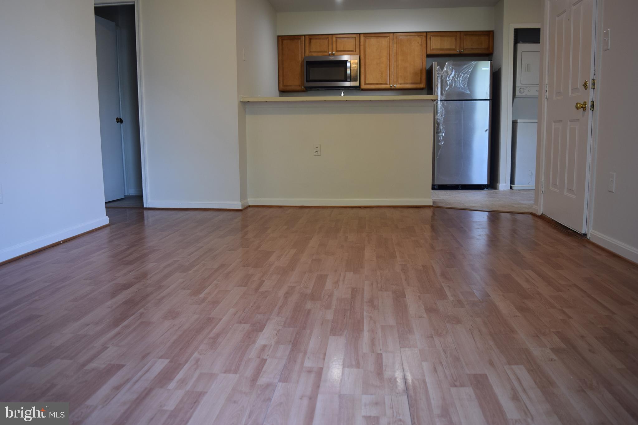 CLUSTERS AT WOODLAWN - Residential Lease