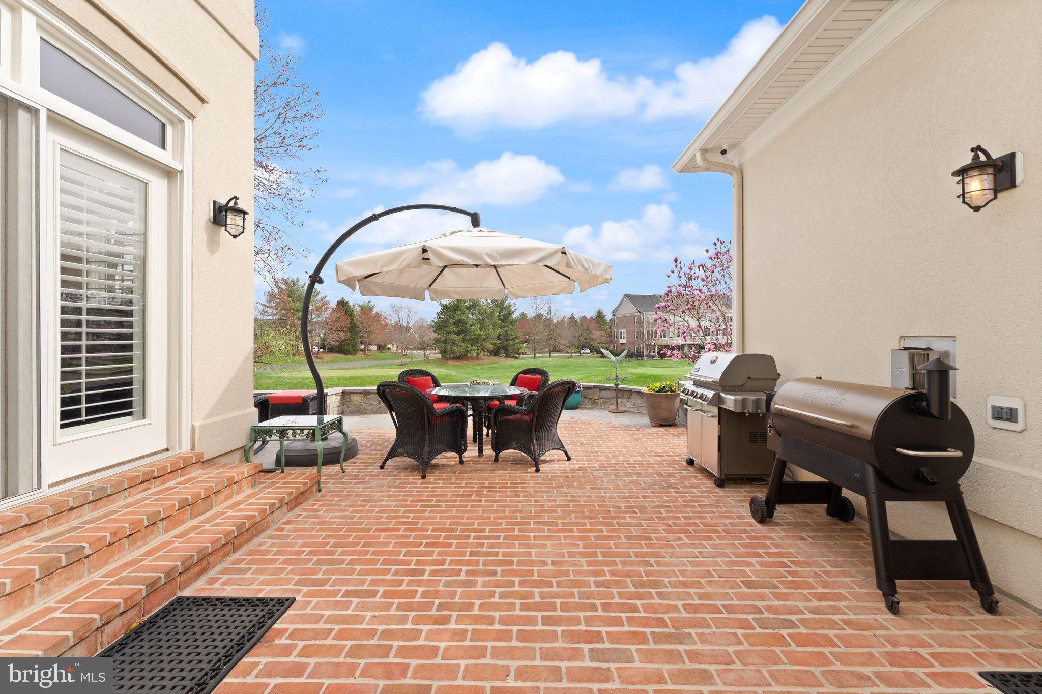 RIVER CREEK - Residential