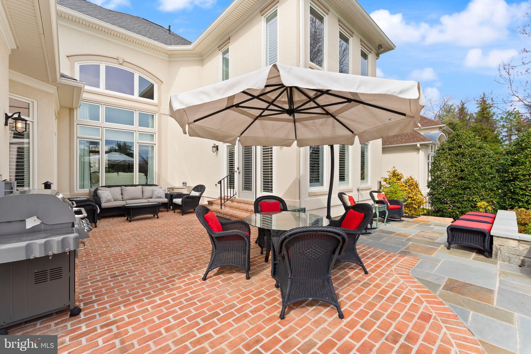 RIVER CREEK - Residential
