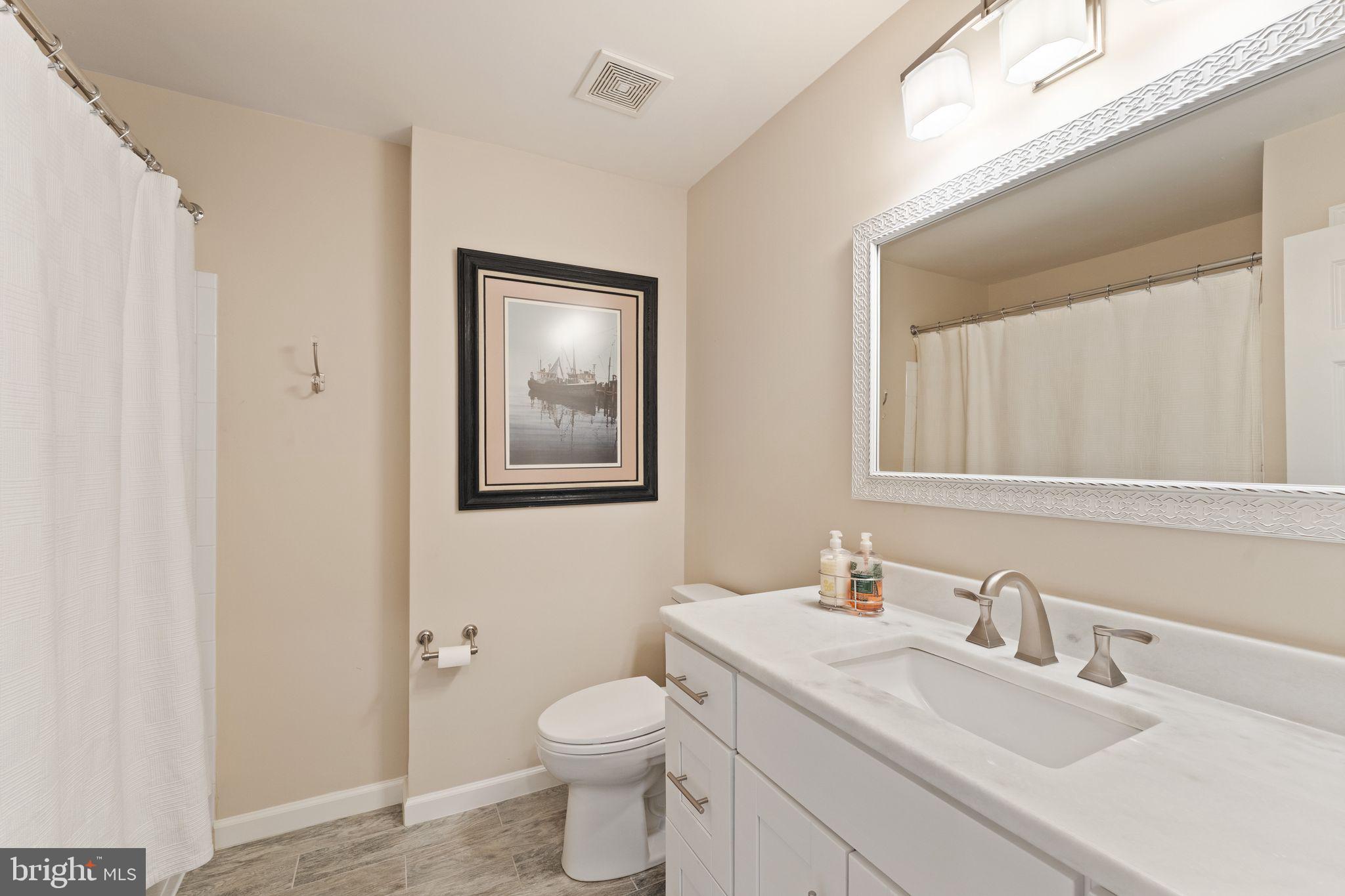 RIVER CREEK - Residential