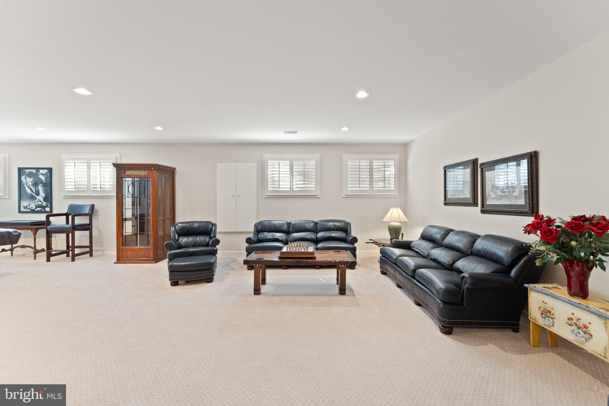 RIVER CREEK - Residential