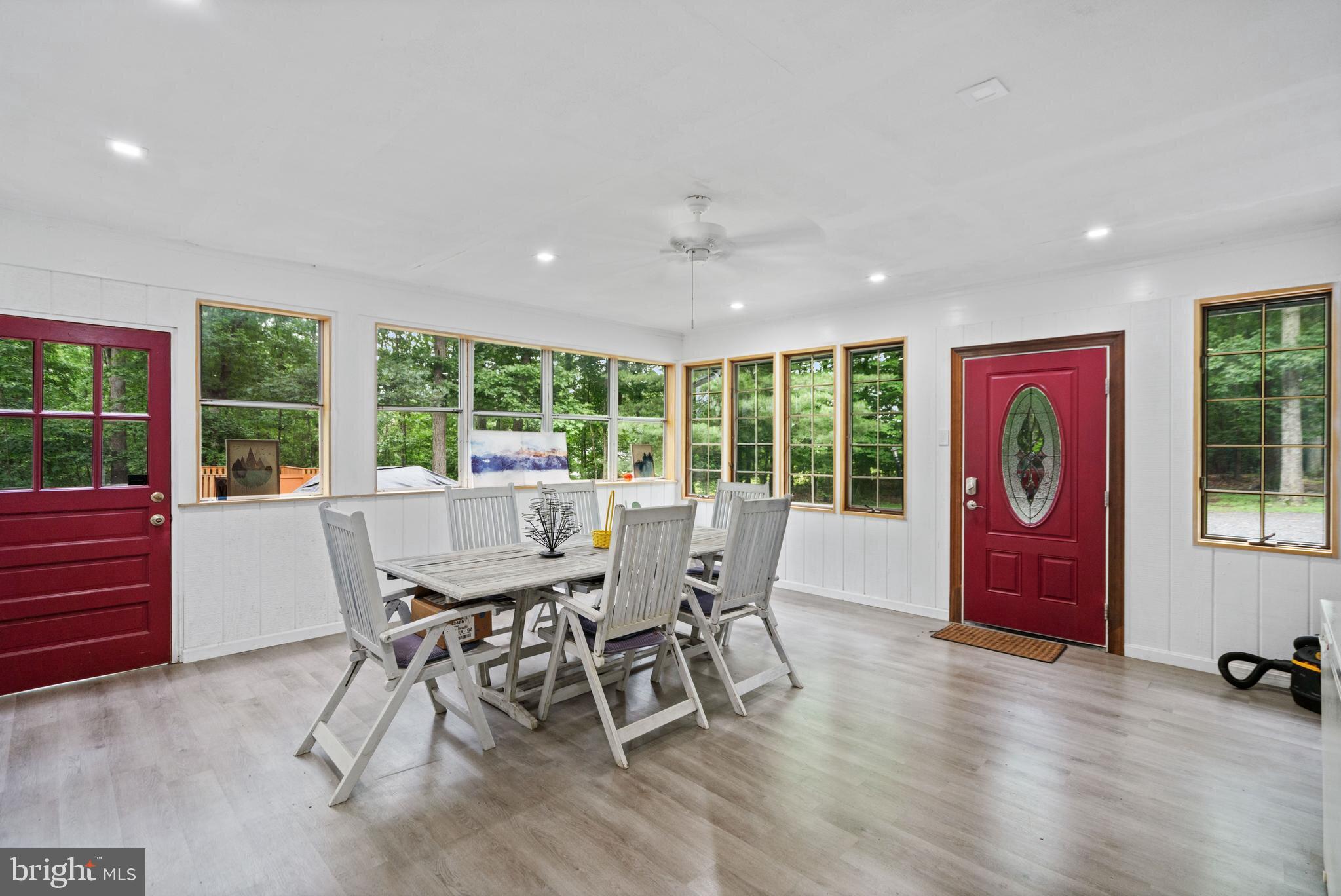 LEETOWN - Residential