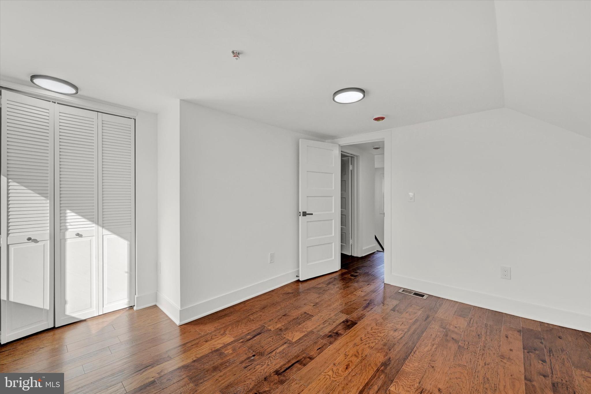 WESTMINSTER ELECTION DISTRICT - Residential