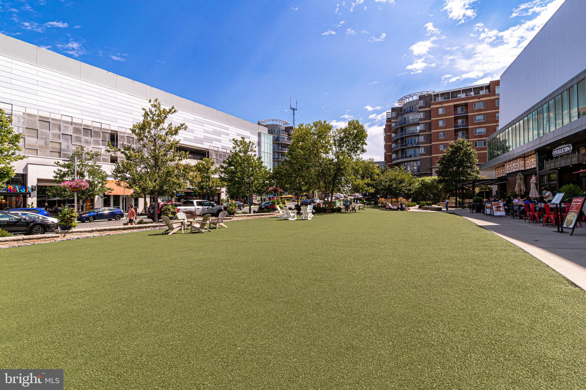 HIGH POINT AT JEFFERSON PARK - Residential
