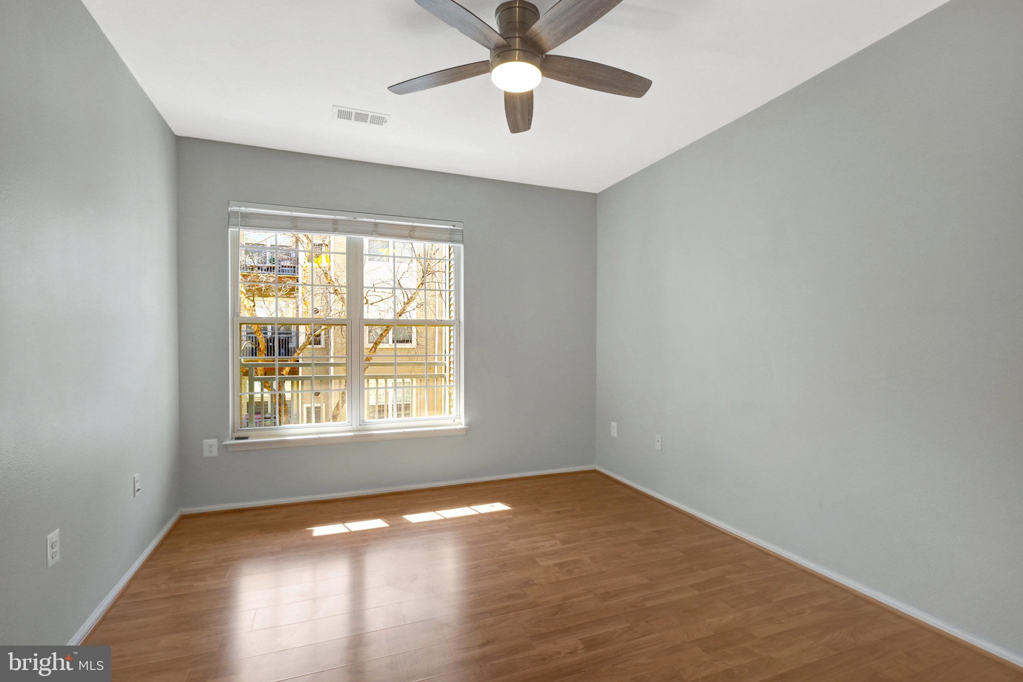 HIGH POINT AT JEFFERSON PARK - Residential