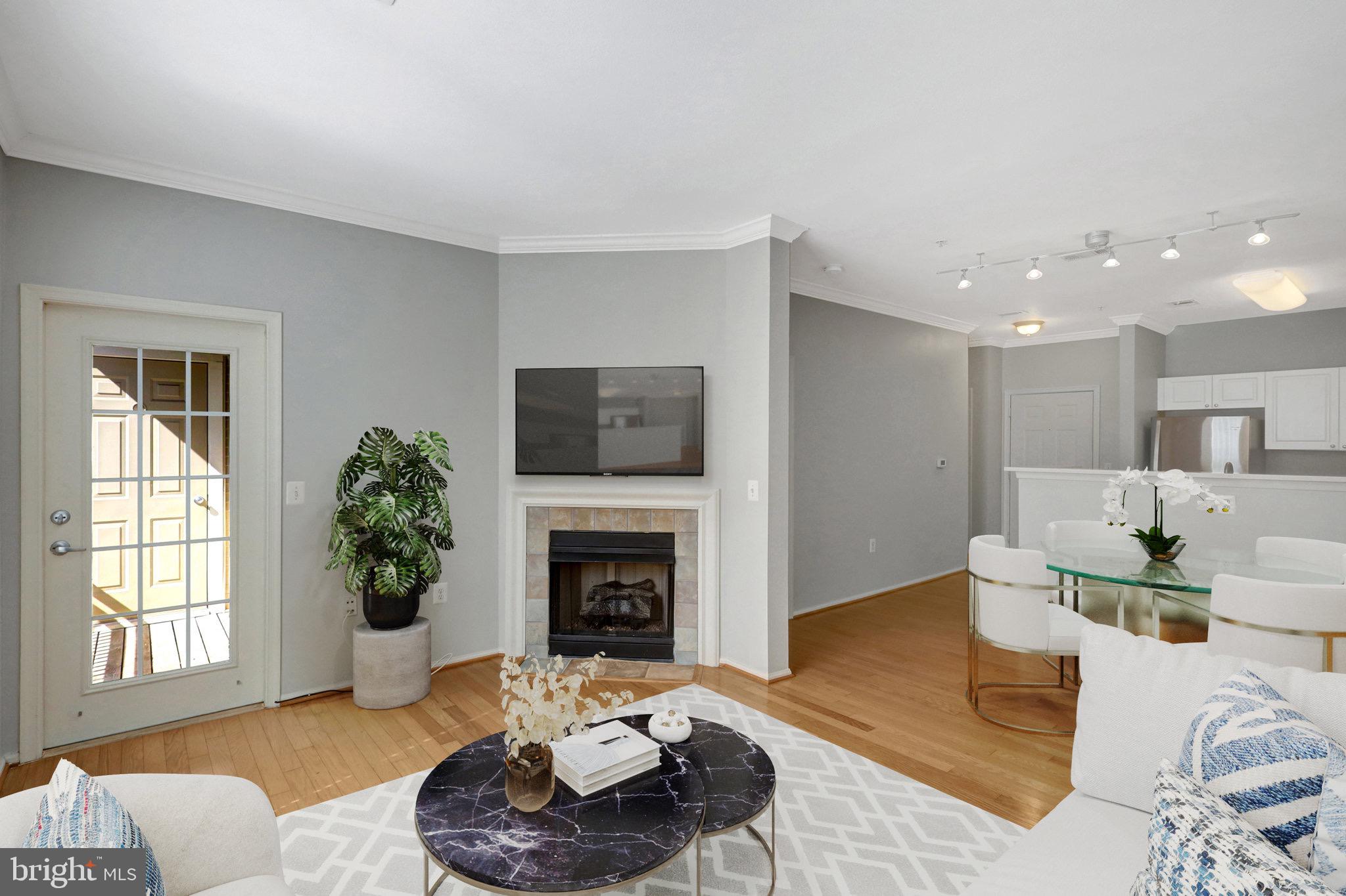 HIGH POINT AT JEFFERSON PARK - Residential