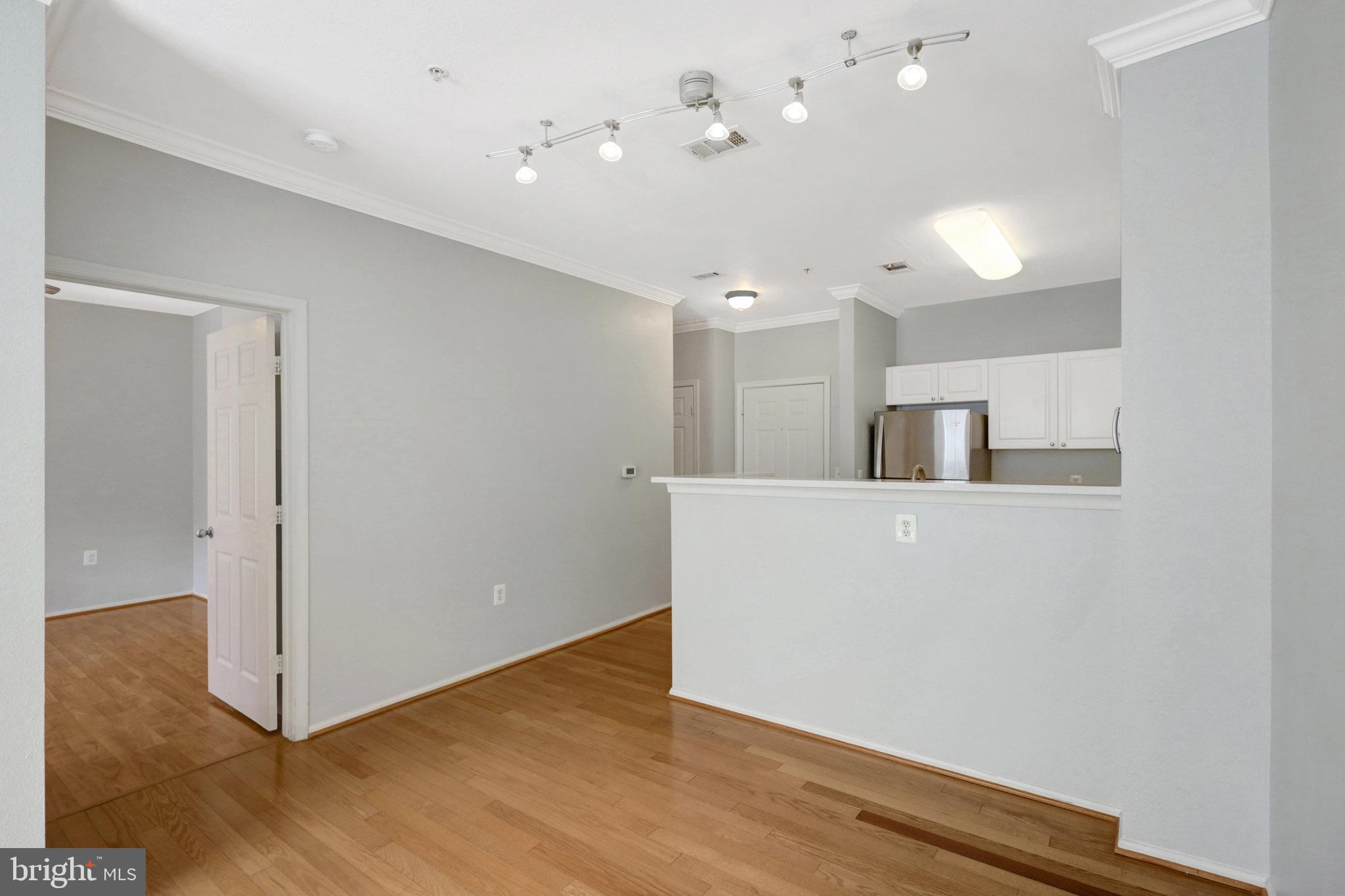 HIGH POINT AT JEFFERSON PARK - Residential