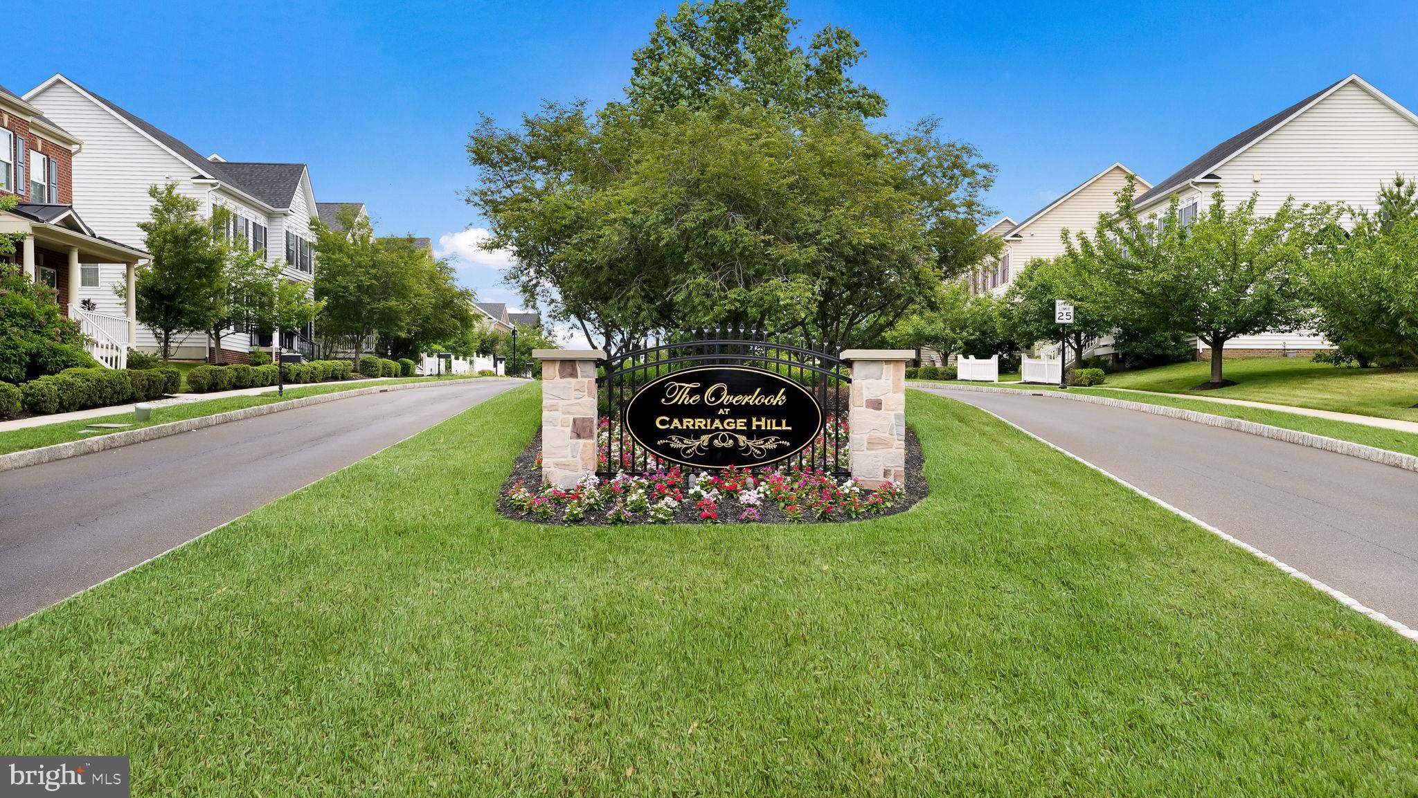 CARRIAGE HILL - Residential
