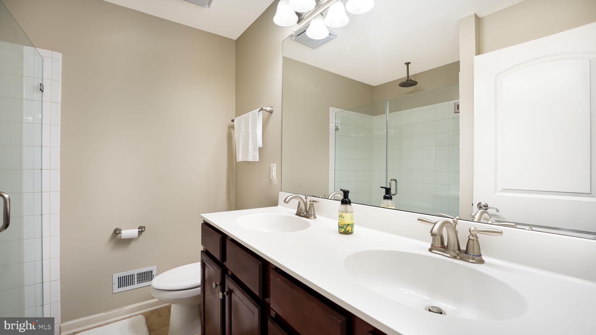 CARRIAGE HILL - Residential
