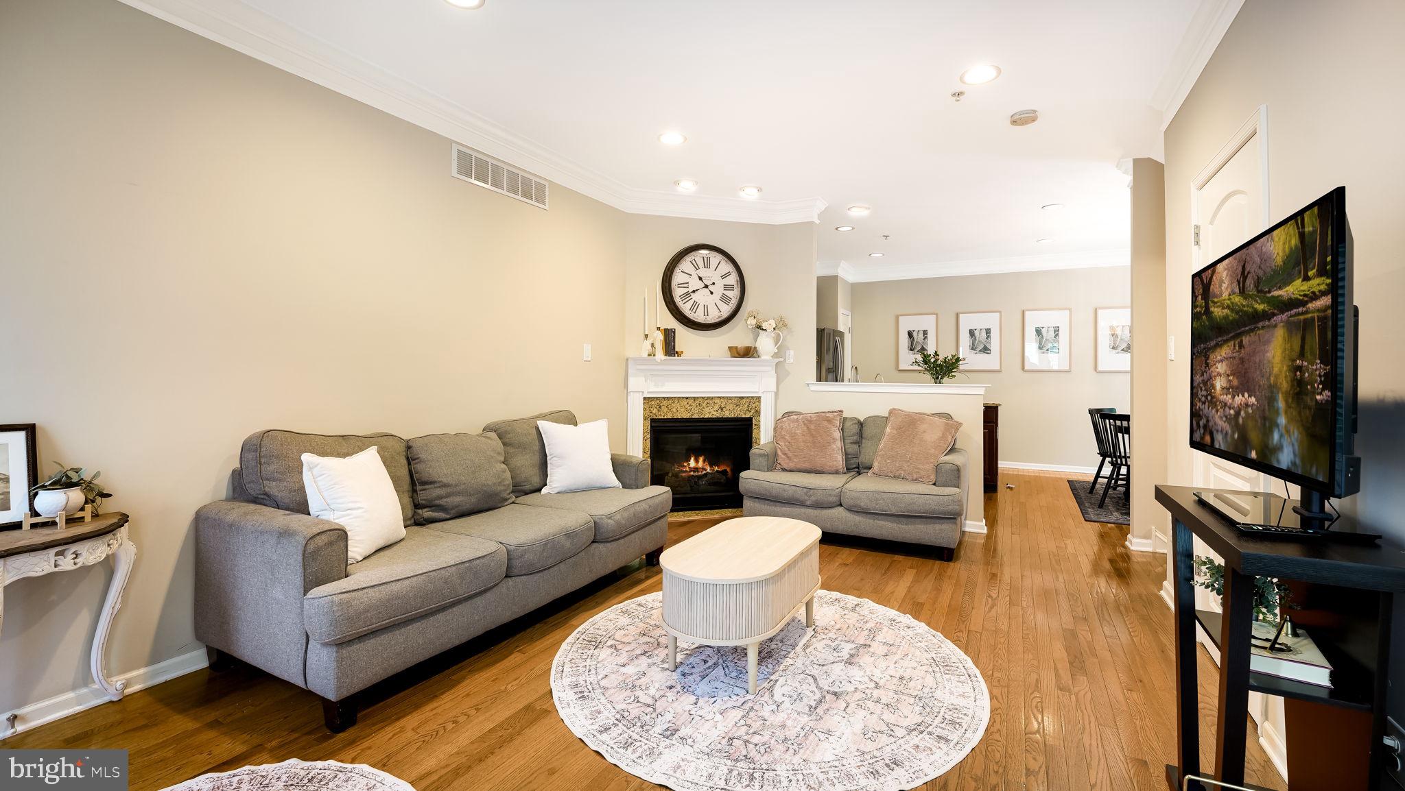 CARRIAGE HILL - Residential