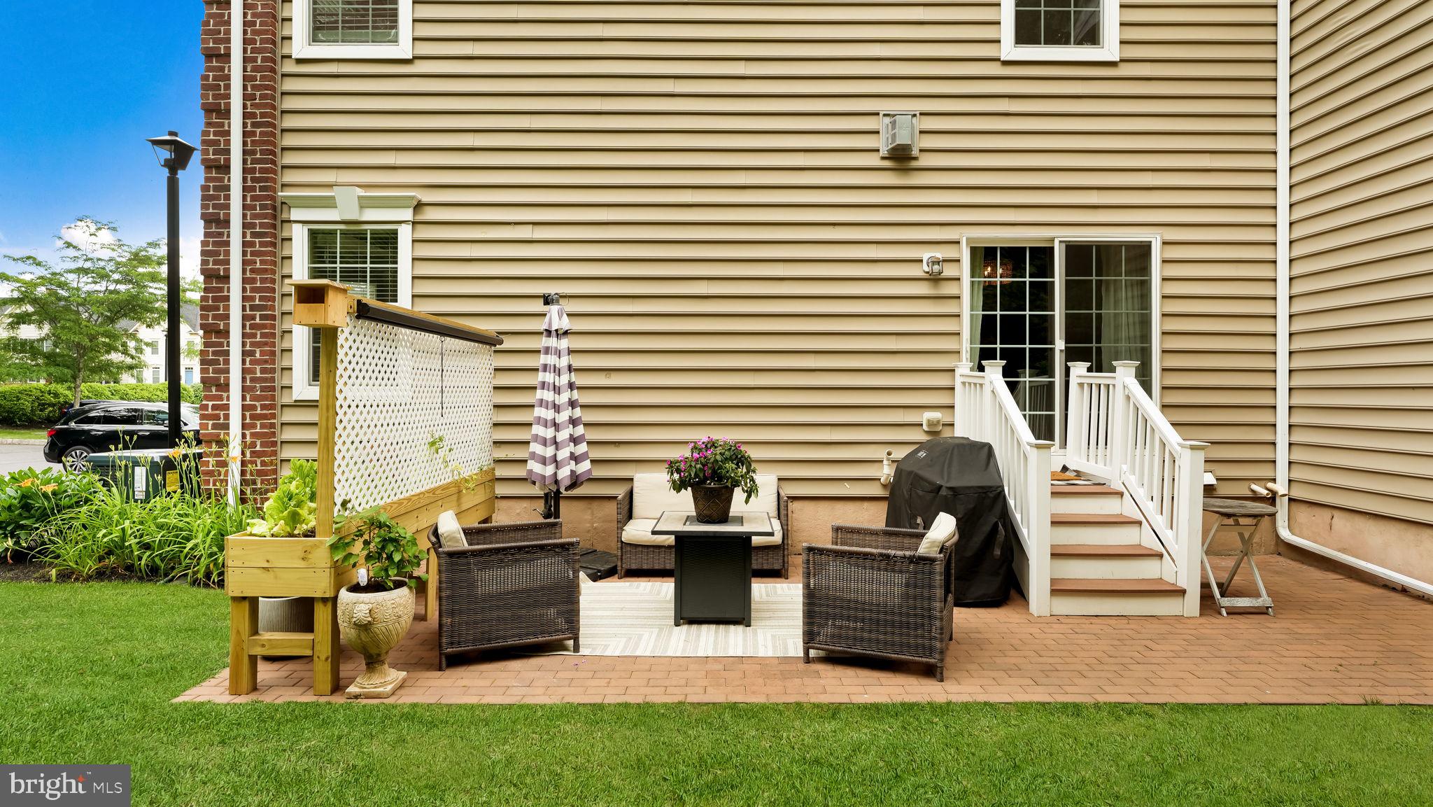 CARRIAGE HILL - Residential