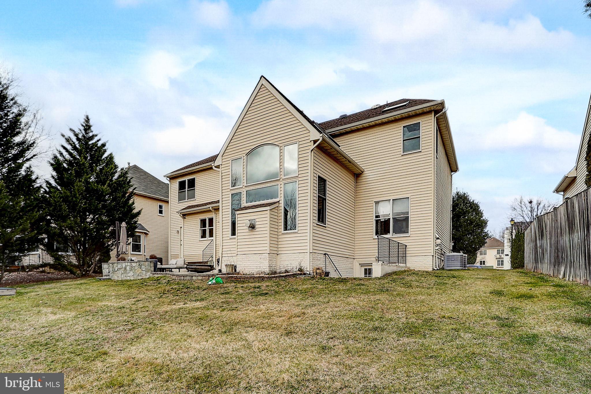 FARMWELL HUNT - Residential