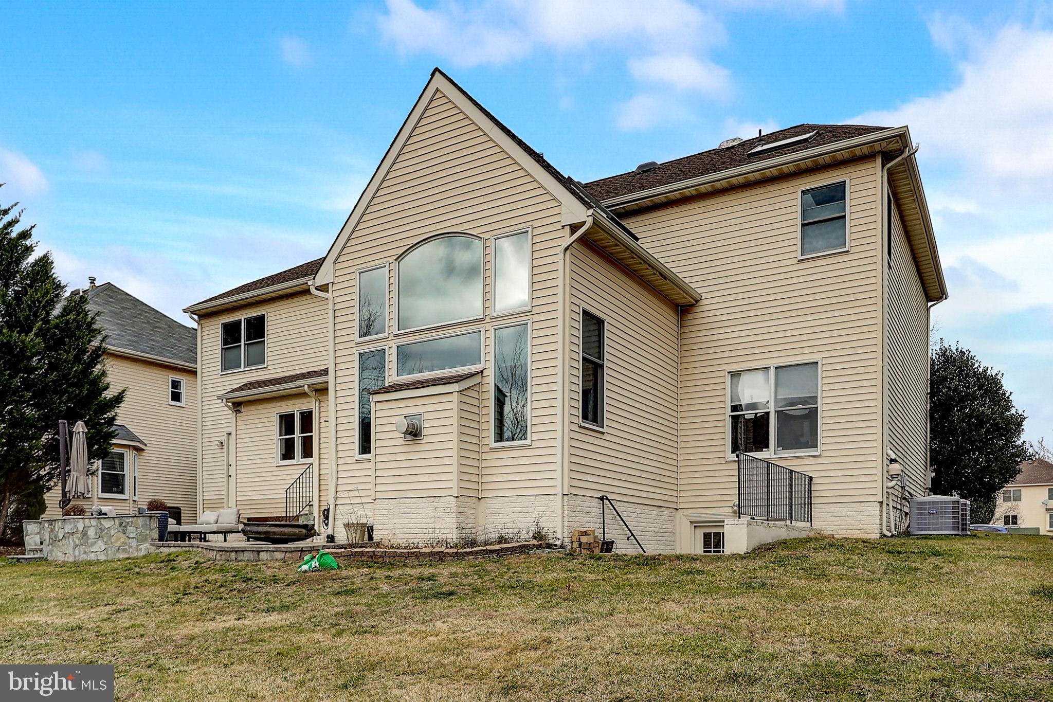 FARMWELL HUNT - Residential