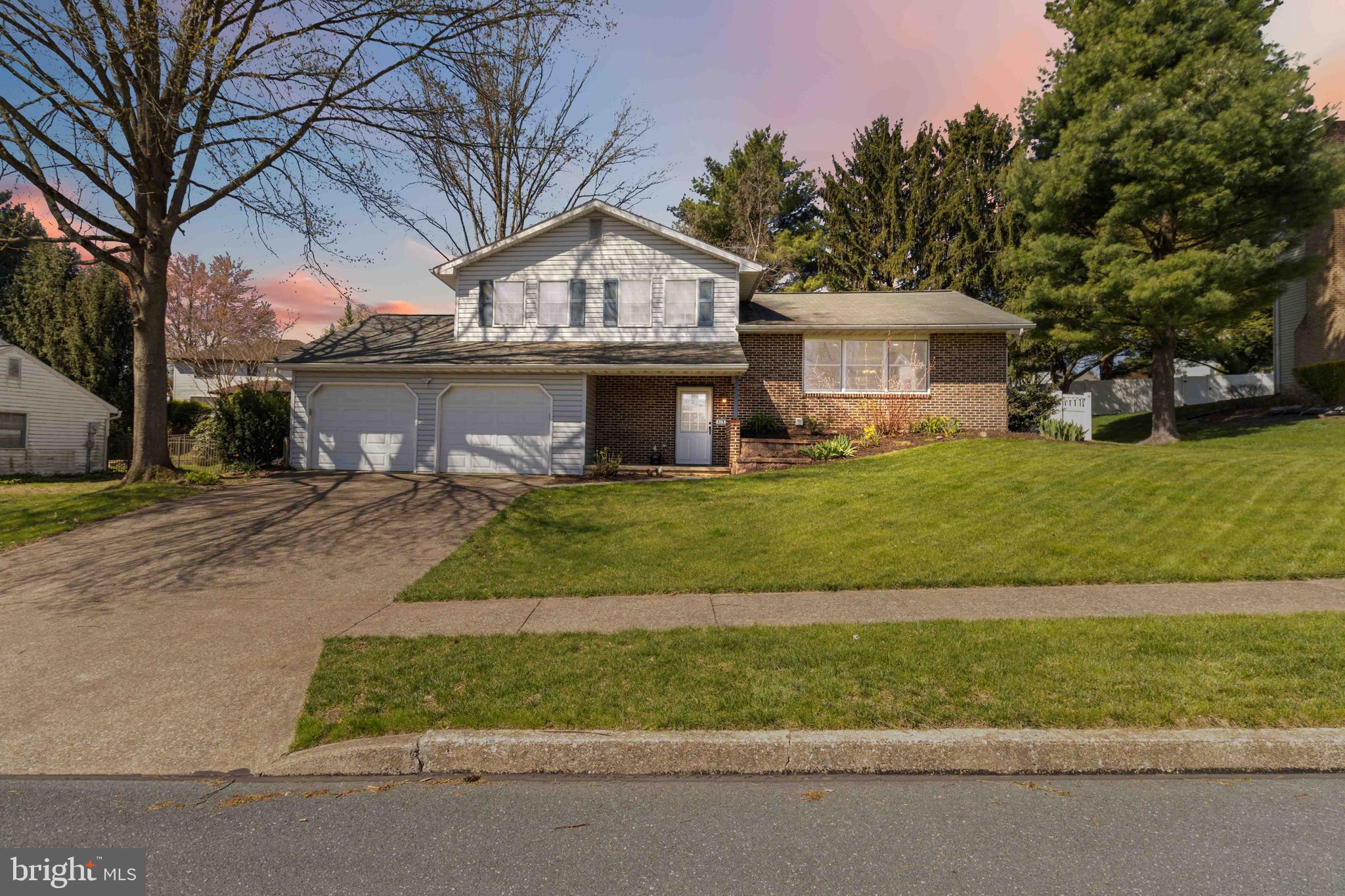INDIAN CREEK - Residential