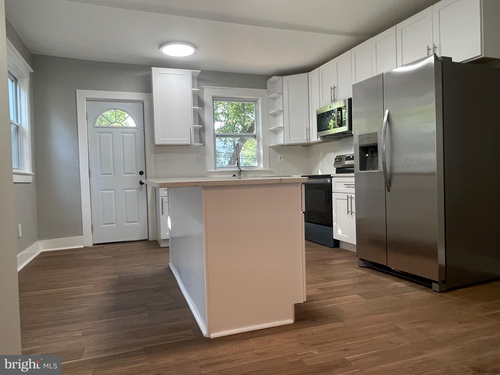 ELMWOOD - Residential