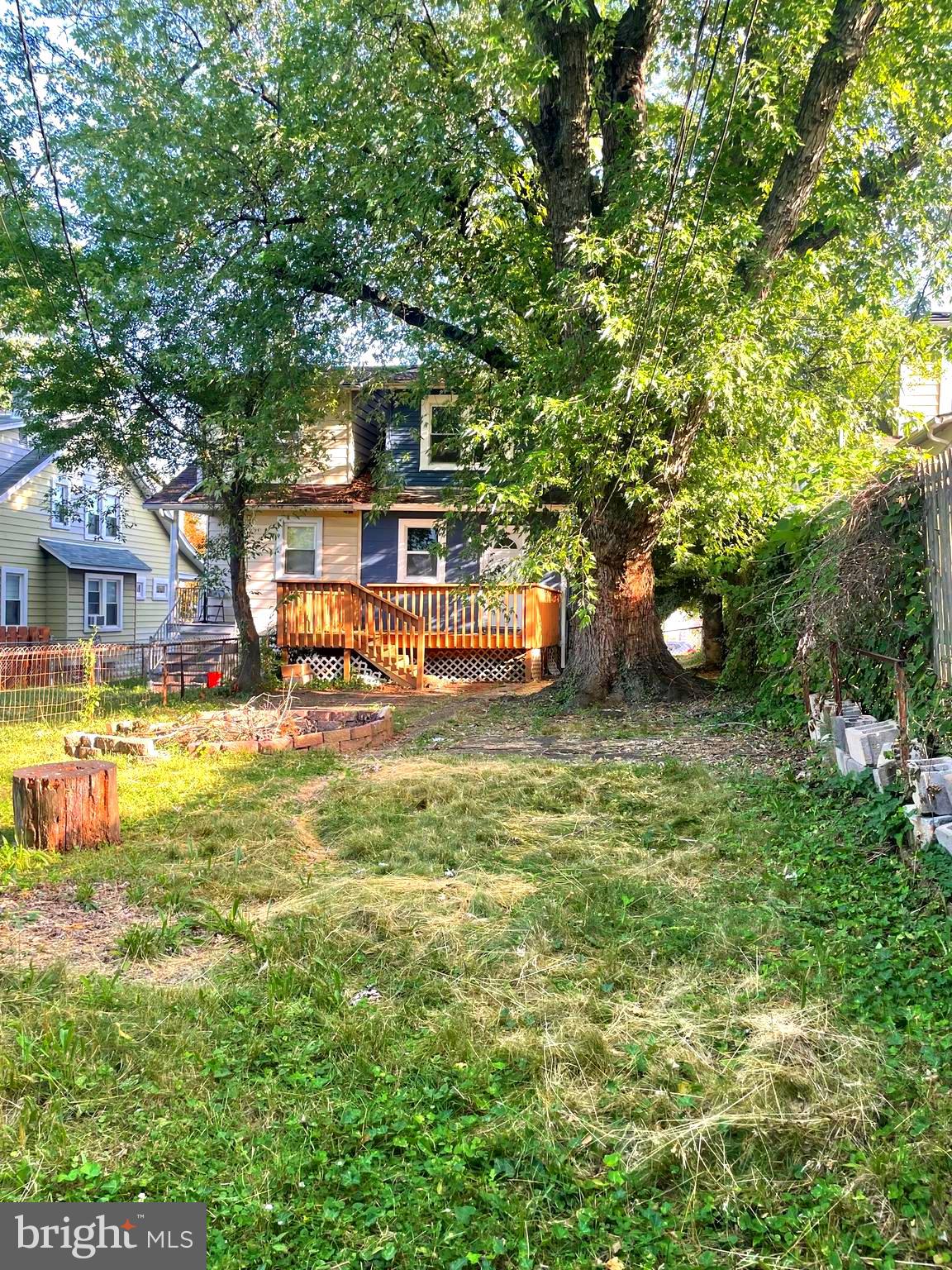 ELMWOOD - Residential