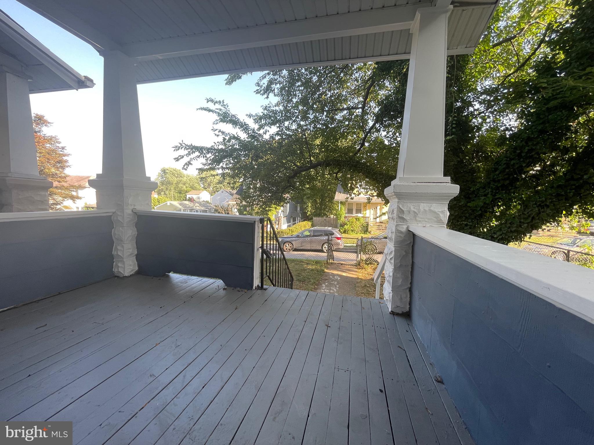 ELMWOOD - Residential