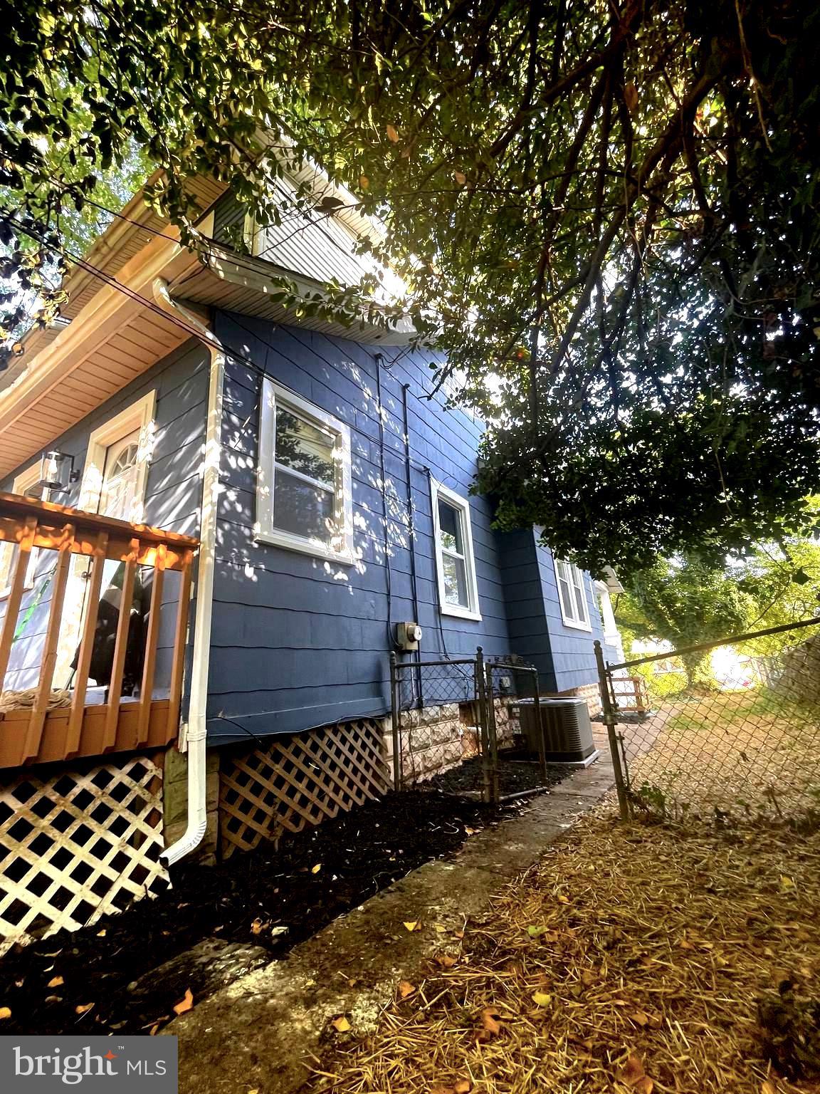 ELMWOOD - Residential