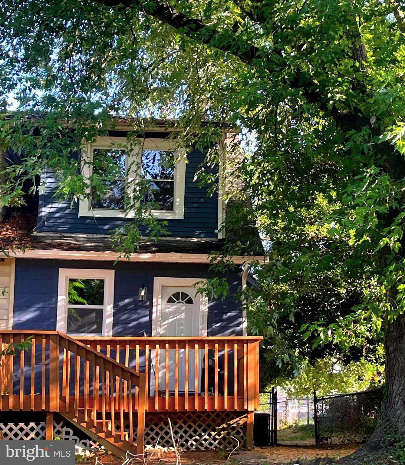 ELMWOOD - Residential