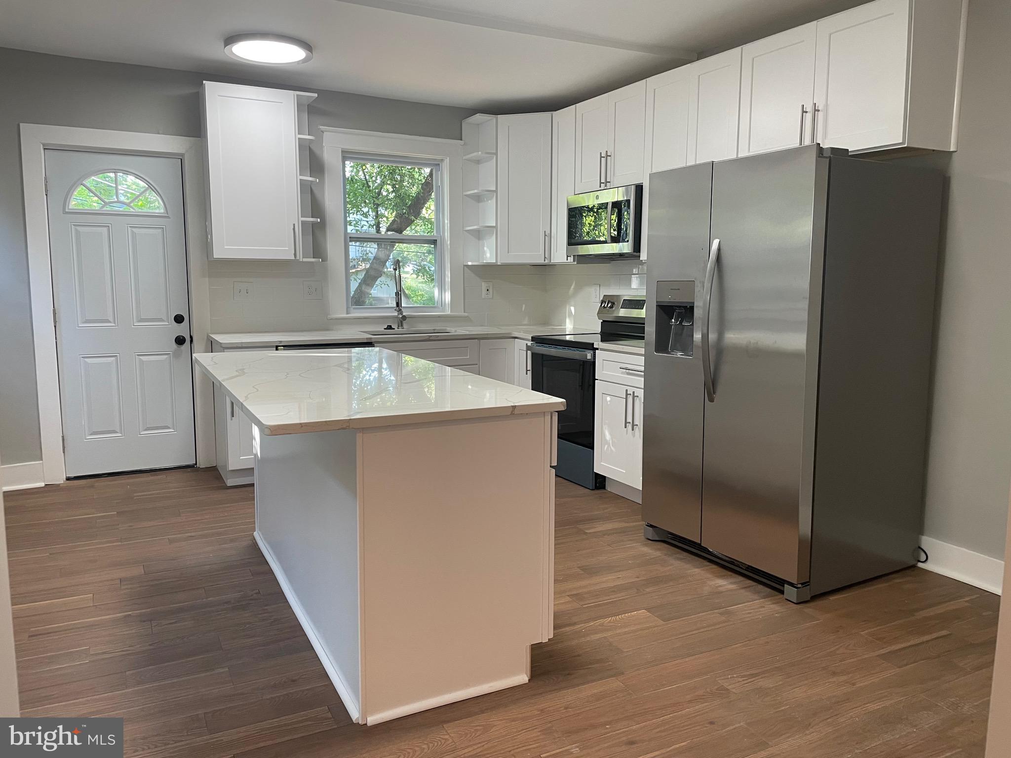 ELMWOOD - Residential