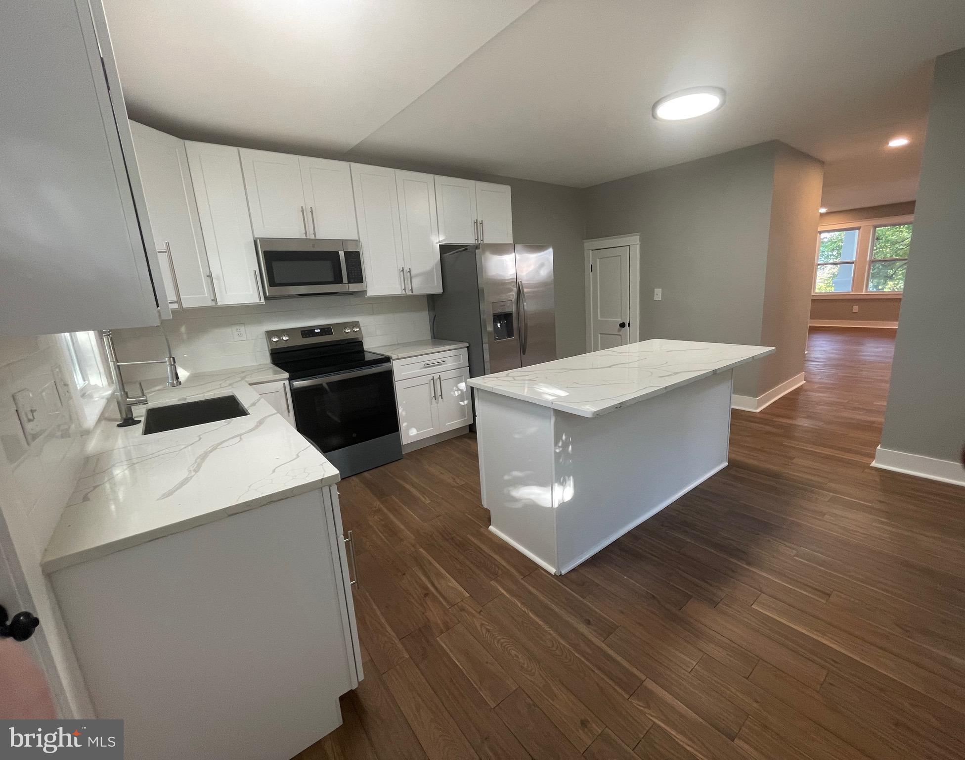 ELMWOOD - Residential