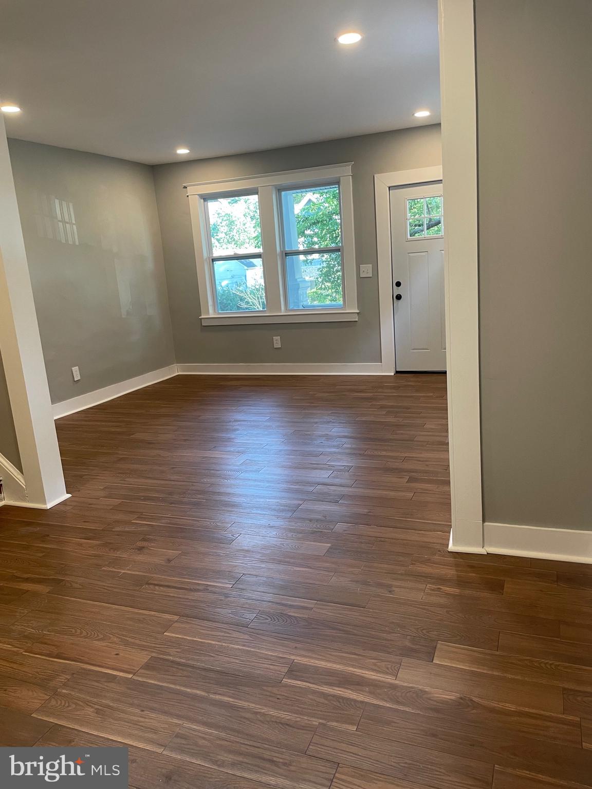 ELMWOOD - Residential