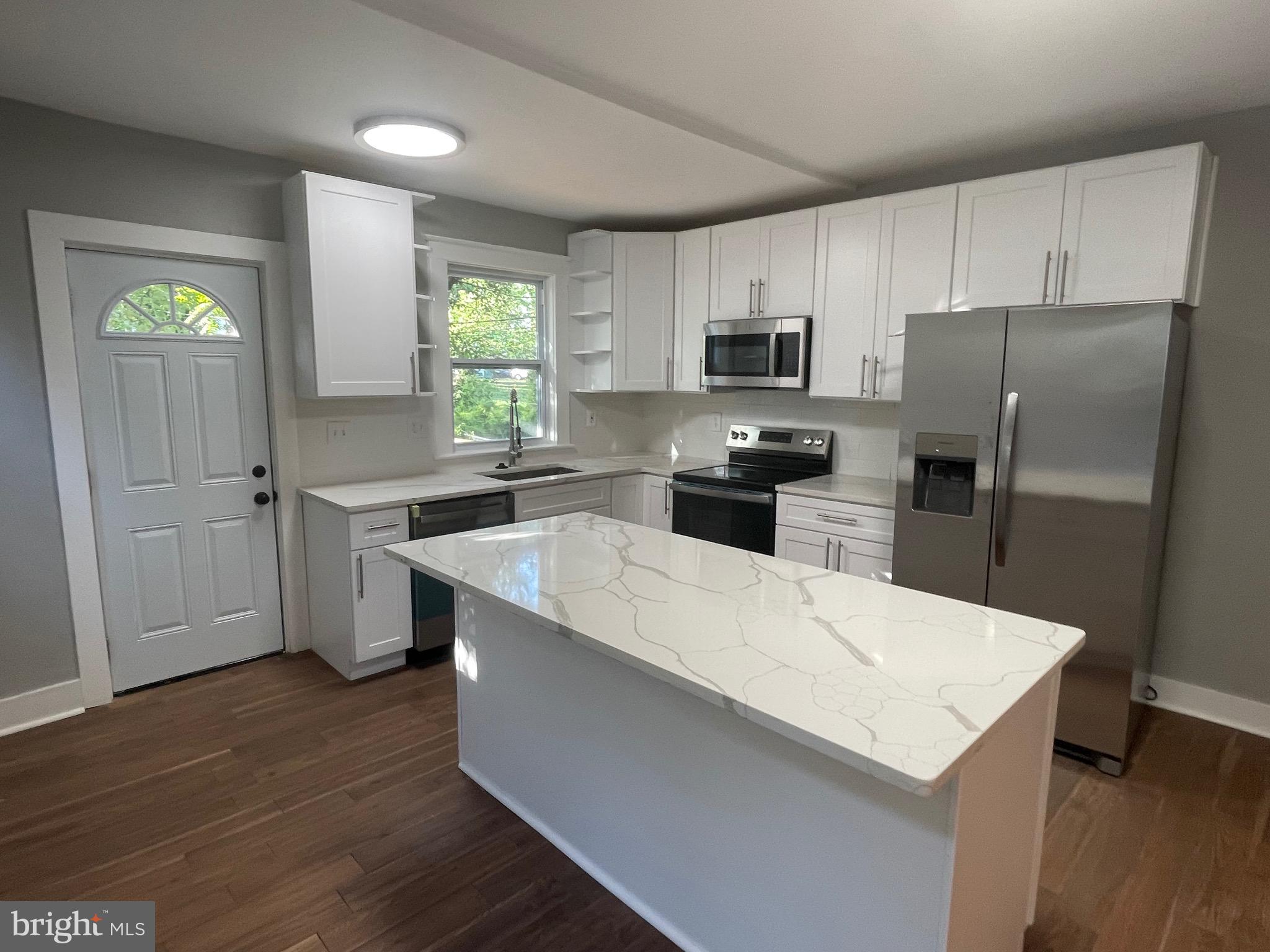 ELMWOOD - Residential