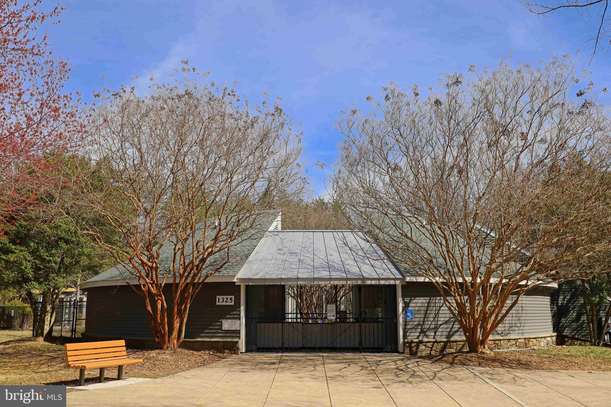 RESTON - Residential