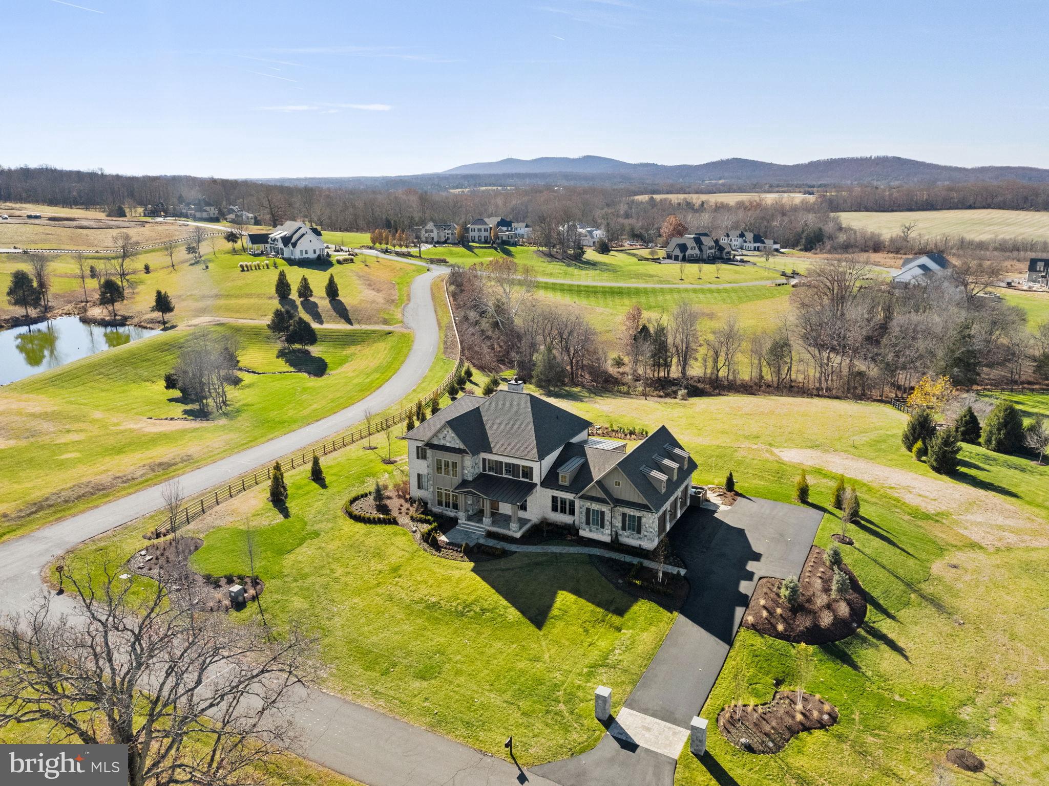 ESTATES @ CREIGHTON FARM - Residential
