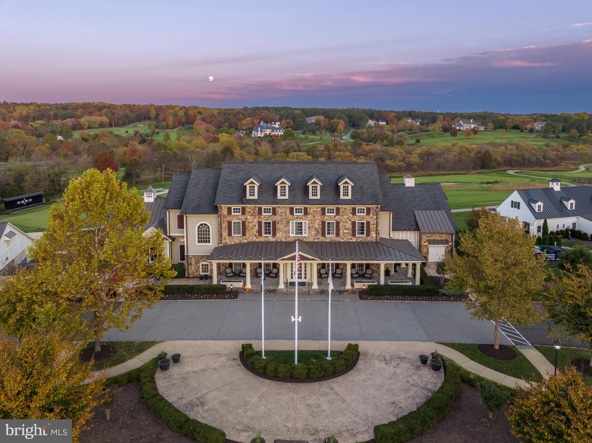 ESTATES @ CREIGHTON FARM - Residential