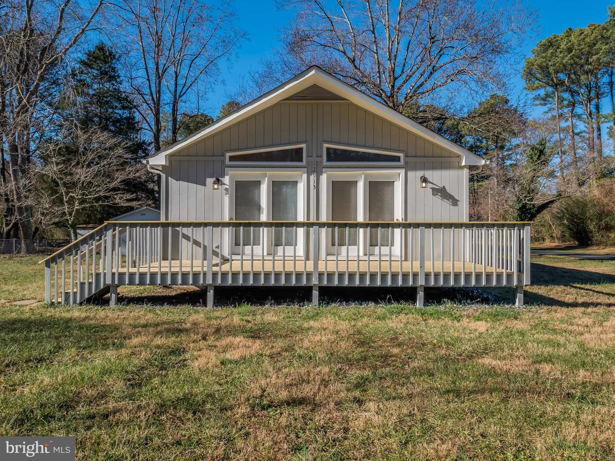 Seller offering 3.5%  buyers closing.Renovated, charming contemporary rambler on large corner lot.  3 b/r, 2 full b/a w/open floor plan great for entertaining.  New roof, freshly painted inside and out, deck resurfaced, new carpet, both baths with new flooring, vanities & toilets, new side by side refrigerator & electric range w/hood. Island overlooking great rm w/double atrium doors. Deck, shed,