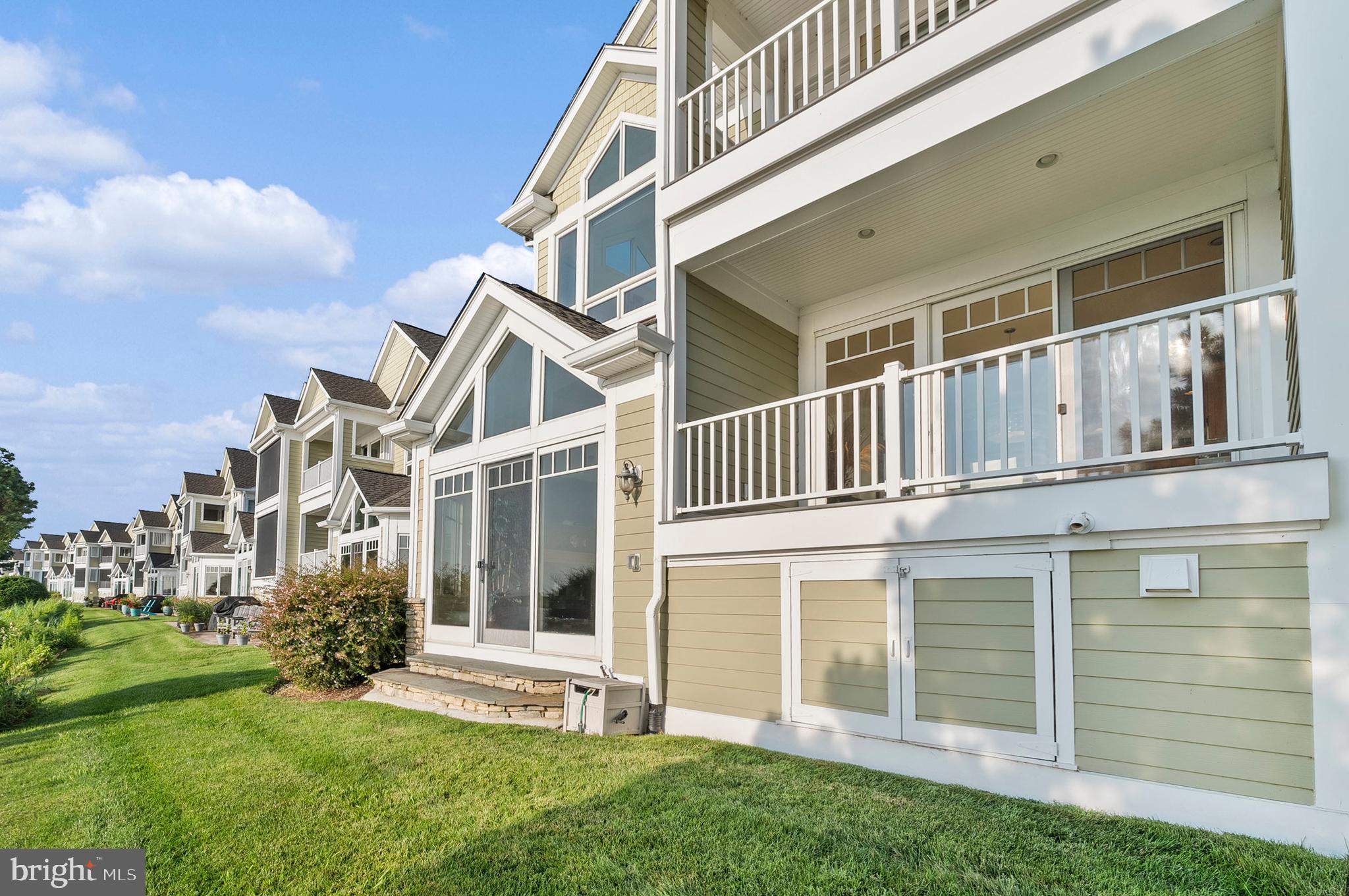 NARROWS POINTE - Residential