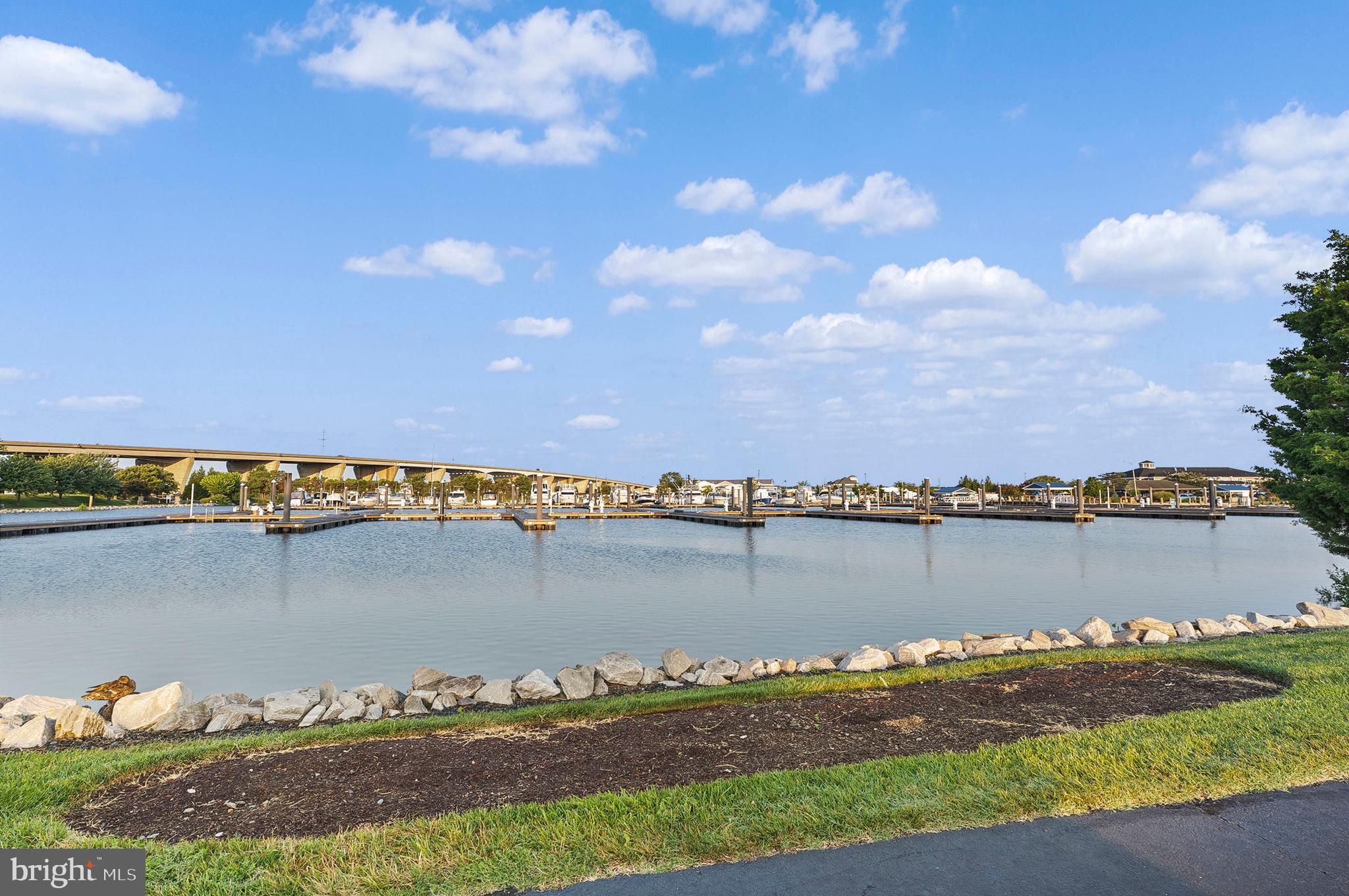 NARROWS POINTE - Residential